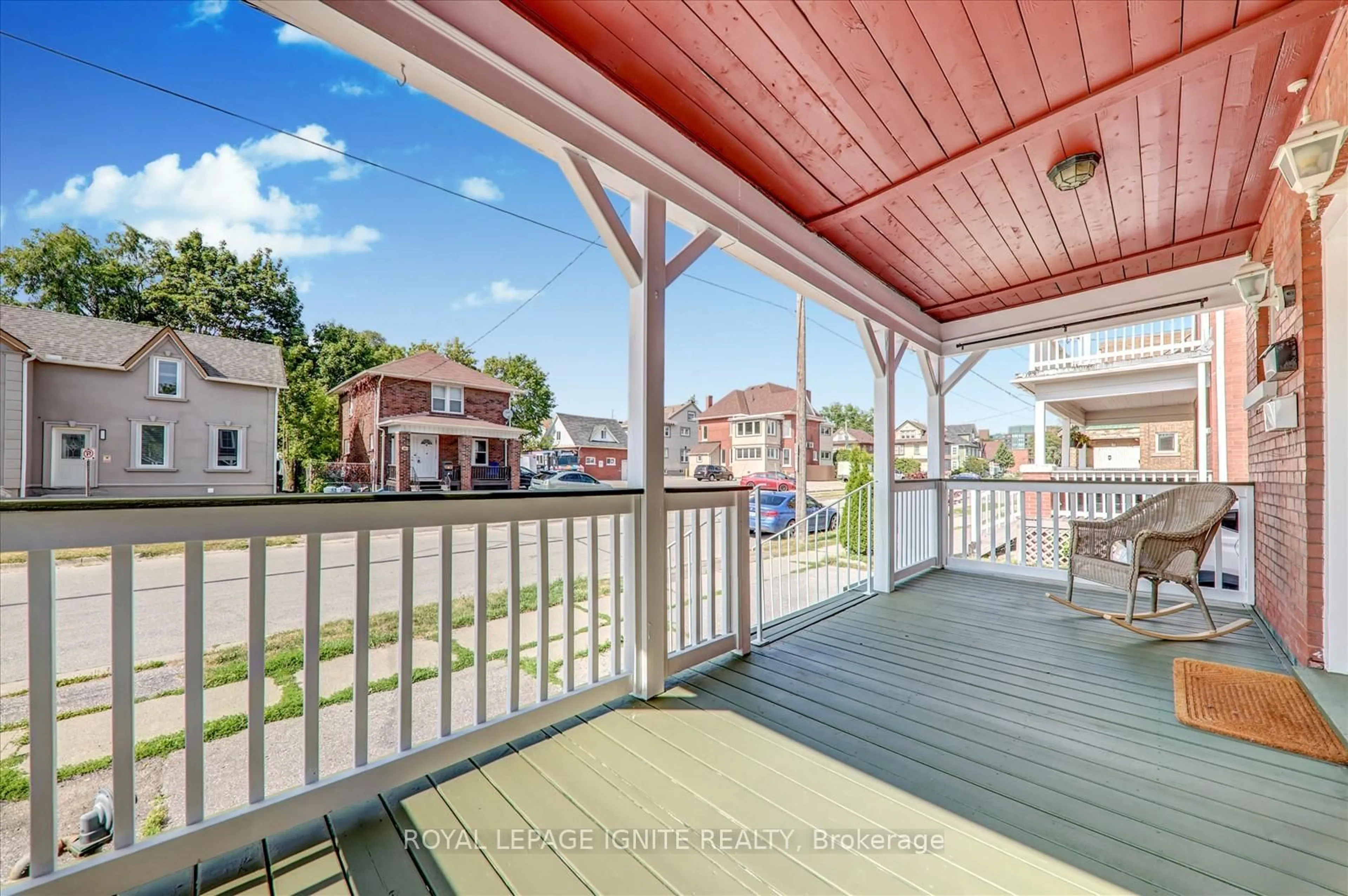 Patio, water/lake/river/ocean view for 21 Colborne St, Oshawa Ontario L1G 1L3