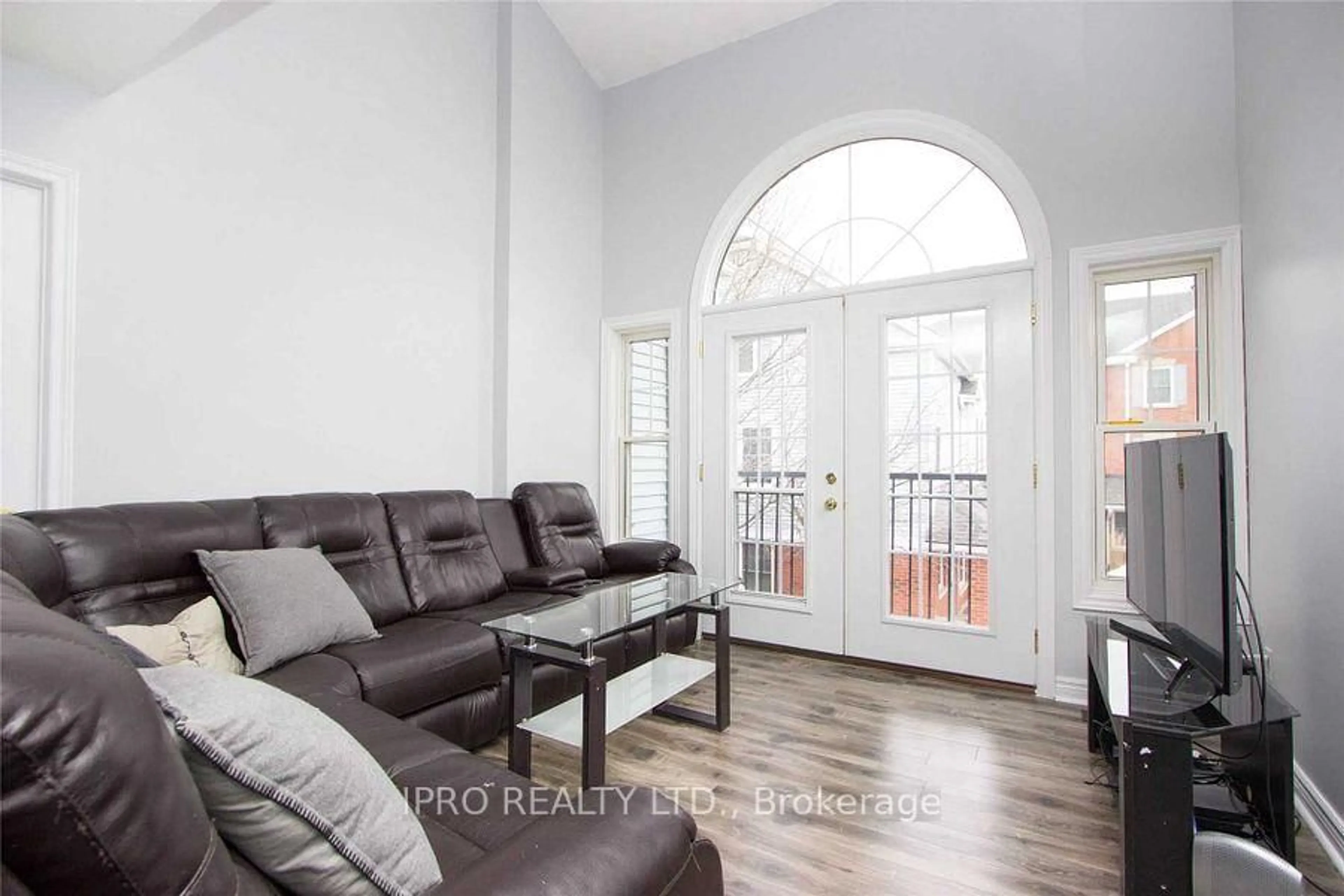 Living room with furniture, unknown for 1663 Nash Rd #D-17, Clarington Ontario L1E 1S8