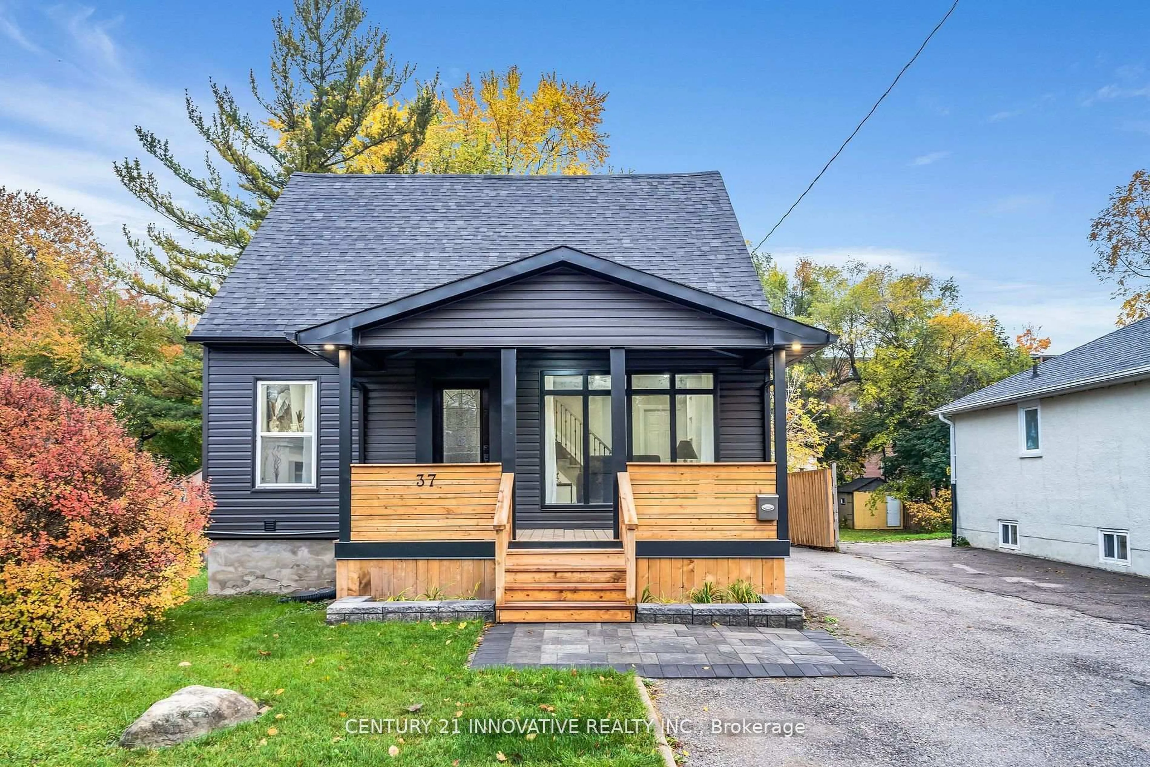 Home with vinyl exterior material, street for 37 Lincoln St, Ajax Ontario L1S 6C4