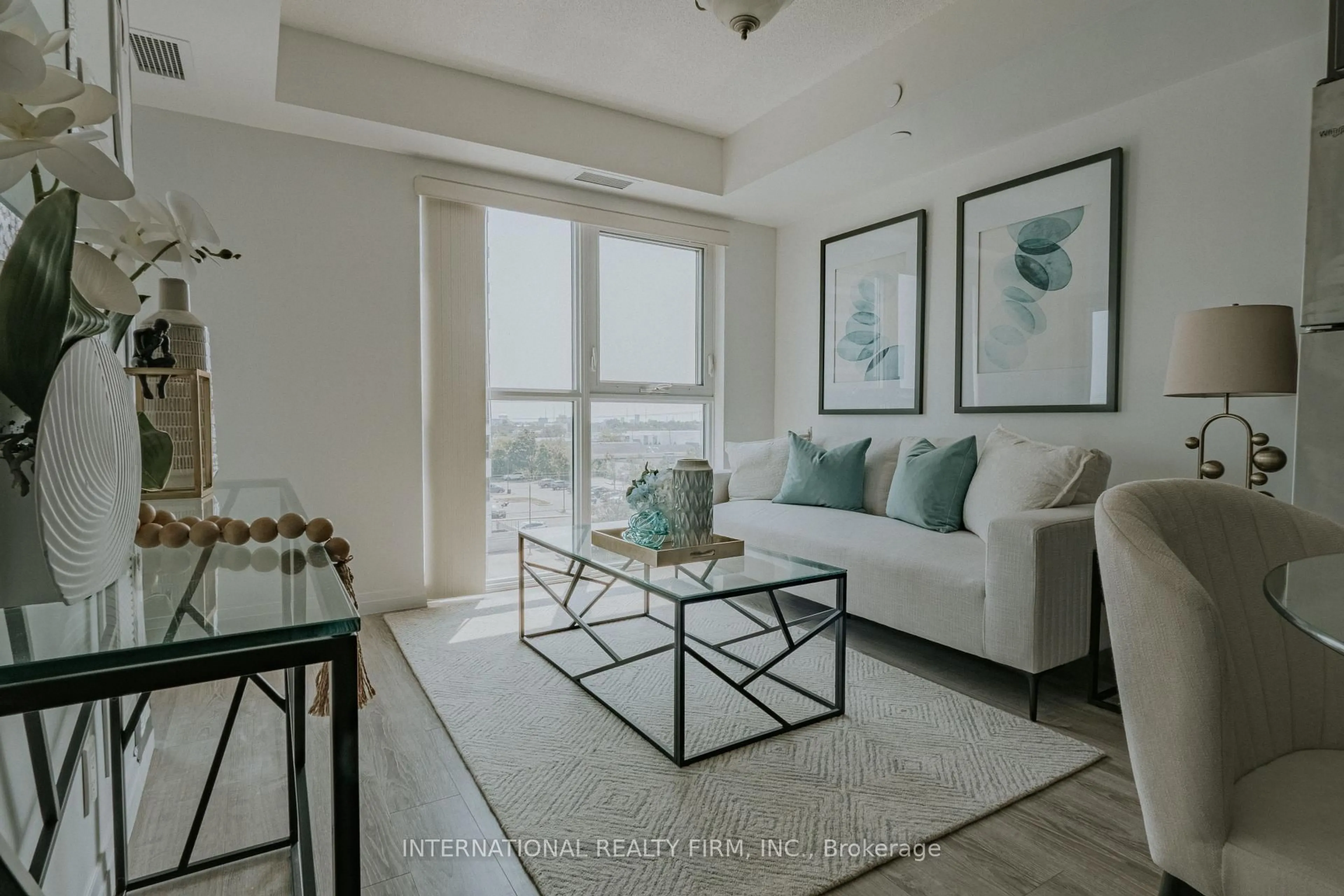 Living room with furniture, unknown for 2152 Lawrence Ave #507, Toronto Ontario M1R 0B5