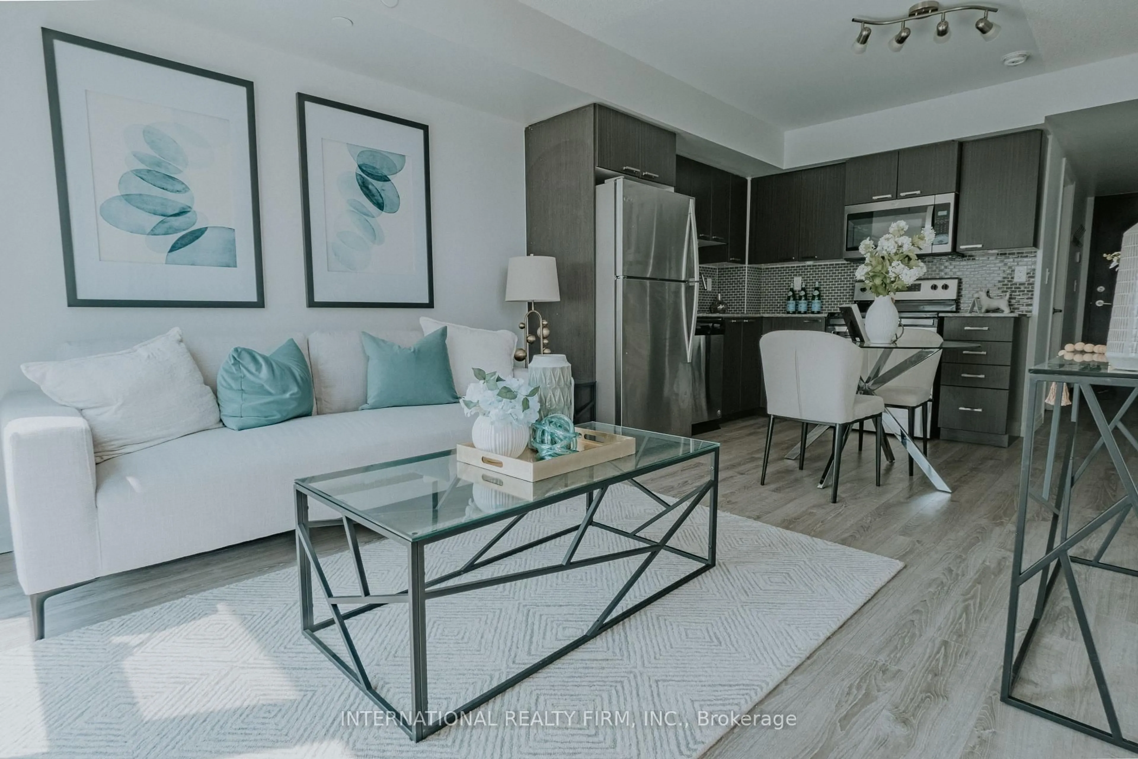 Living room with furniture, unknown for 2152 Lawrence Ave #507, Toronto Ontario M1R 0B5