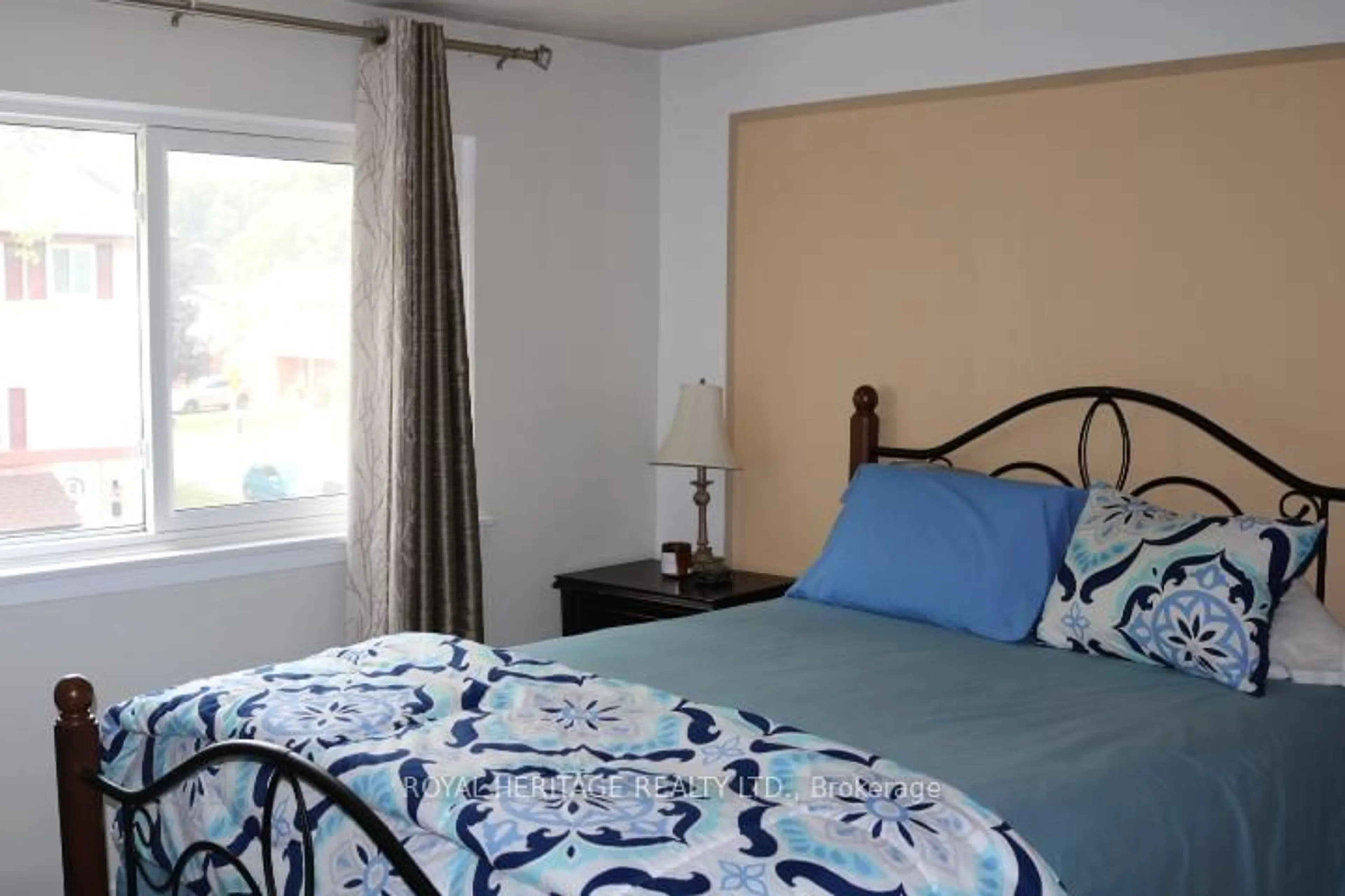 A pic of a room for 320 Blackthorn St #89, Oshawa Ontario L1K 1K9