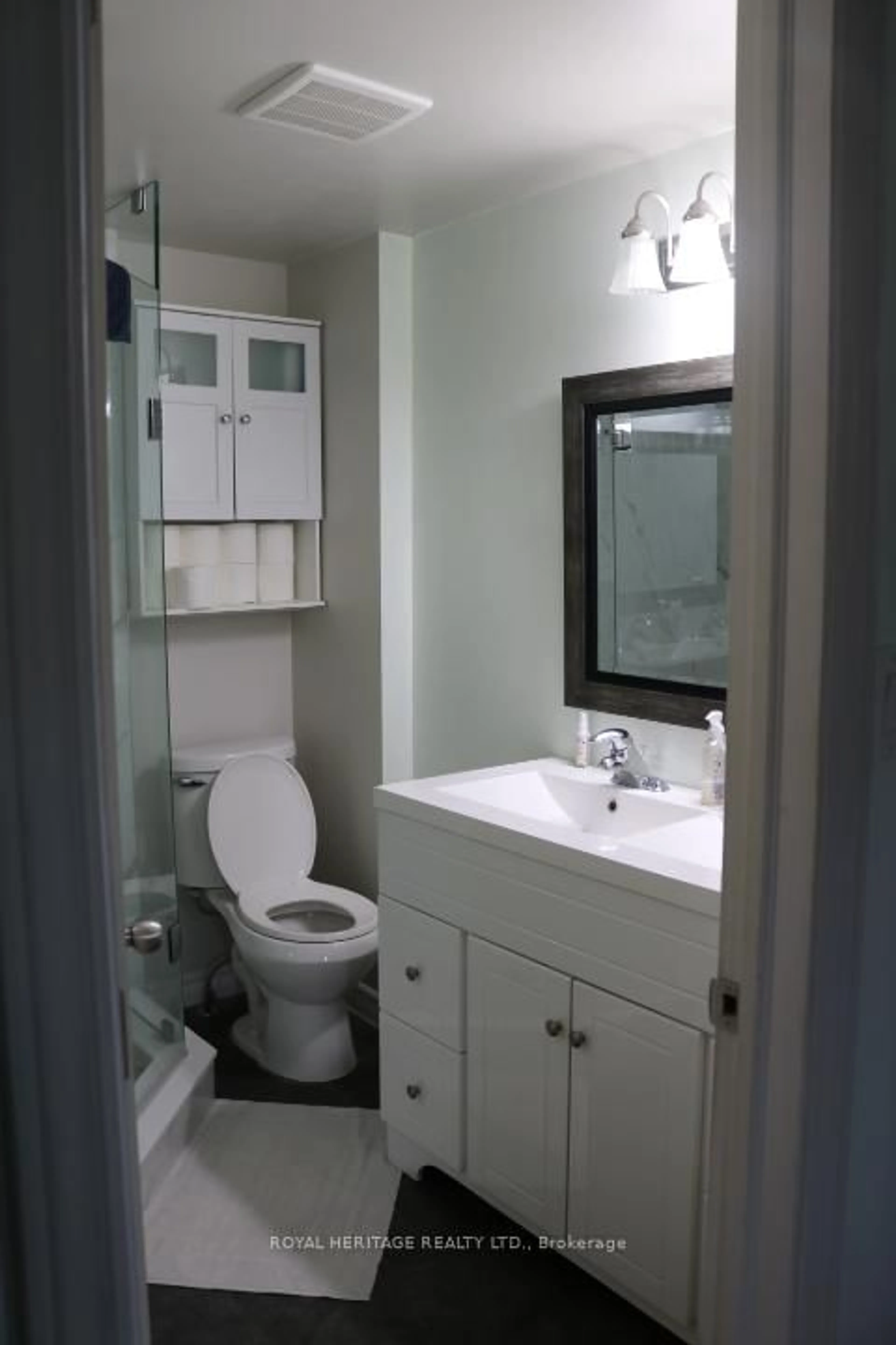 Standard bathroom, unknown for 320 Blackthorn St #89, Oshawa Ontario L1K 1K9