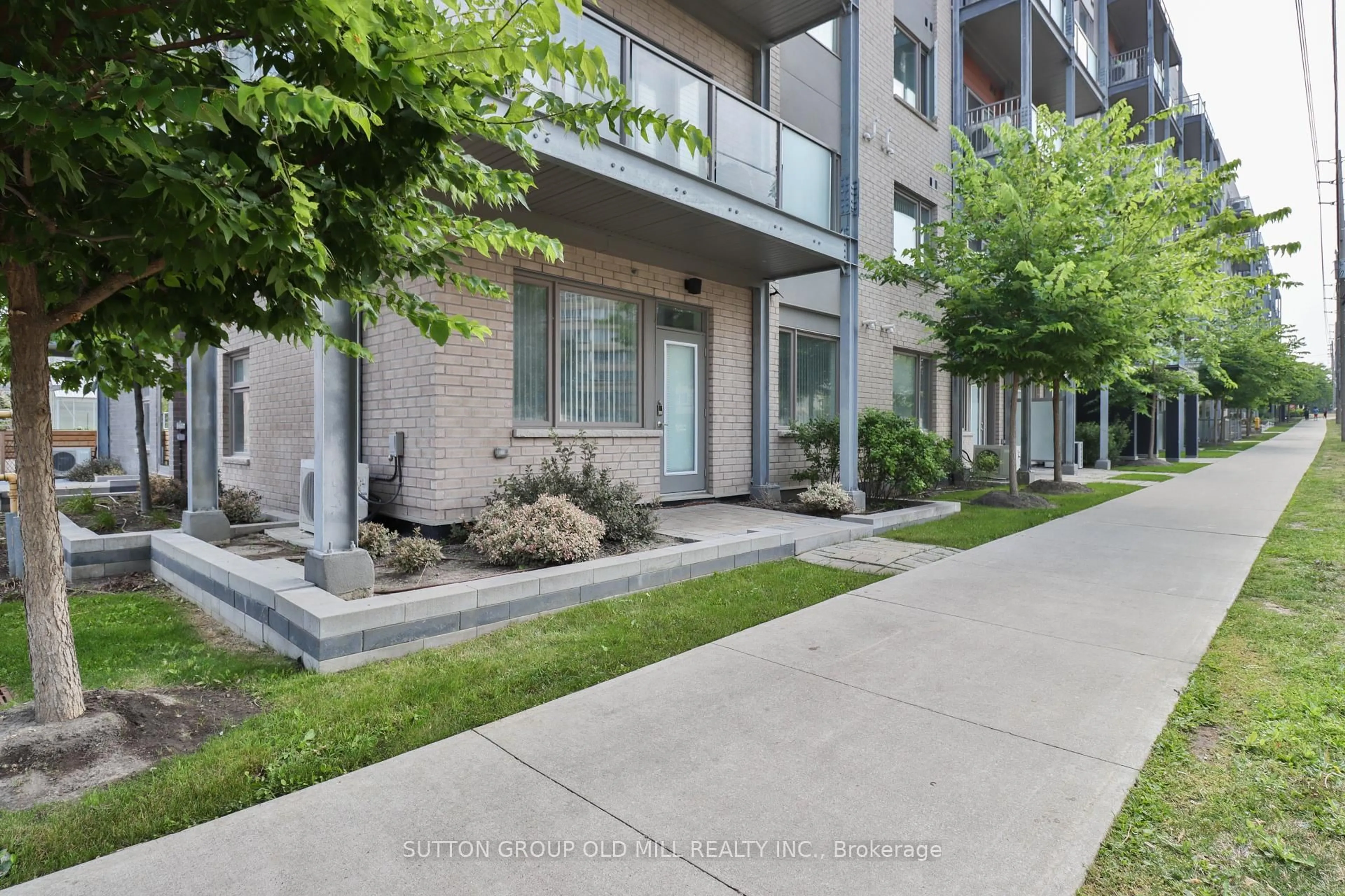 Patio, street for 5155 Sheppard Ave #103, Toronto Ontario M1B 0C8
