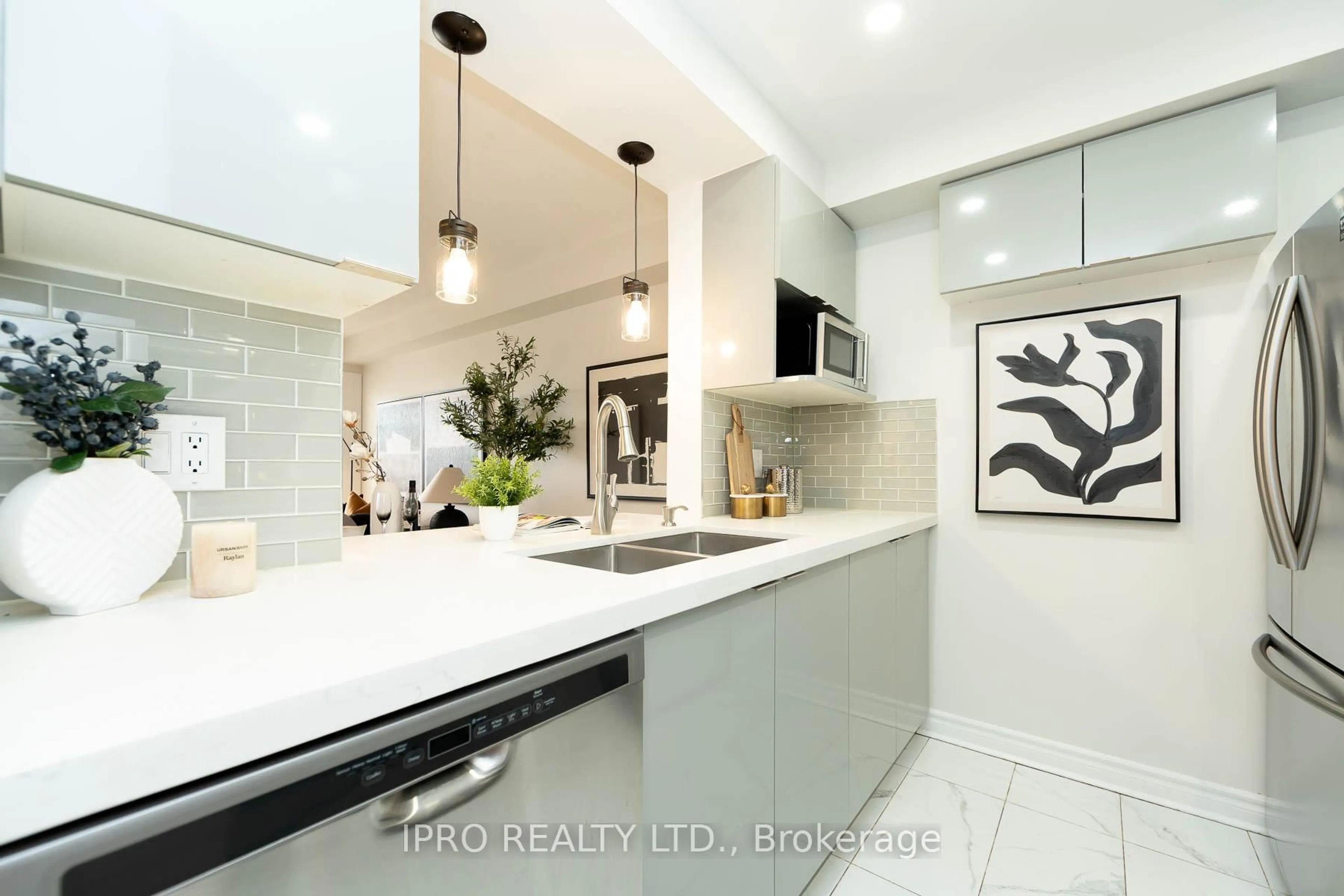 Contemporary kitchen, ceramic/tile floor for 1883 McNicoll Ave #611, Toronto Ontario M1V 5M3