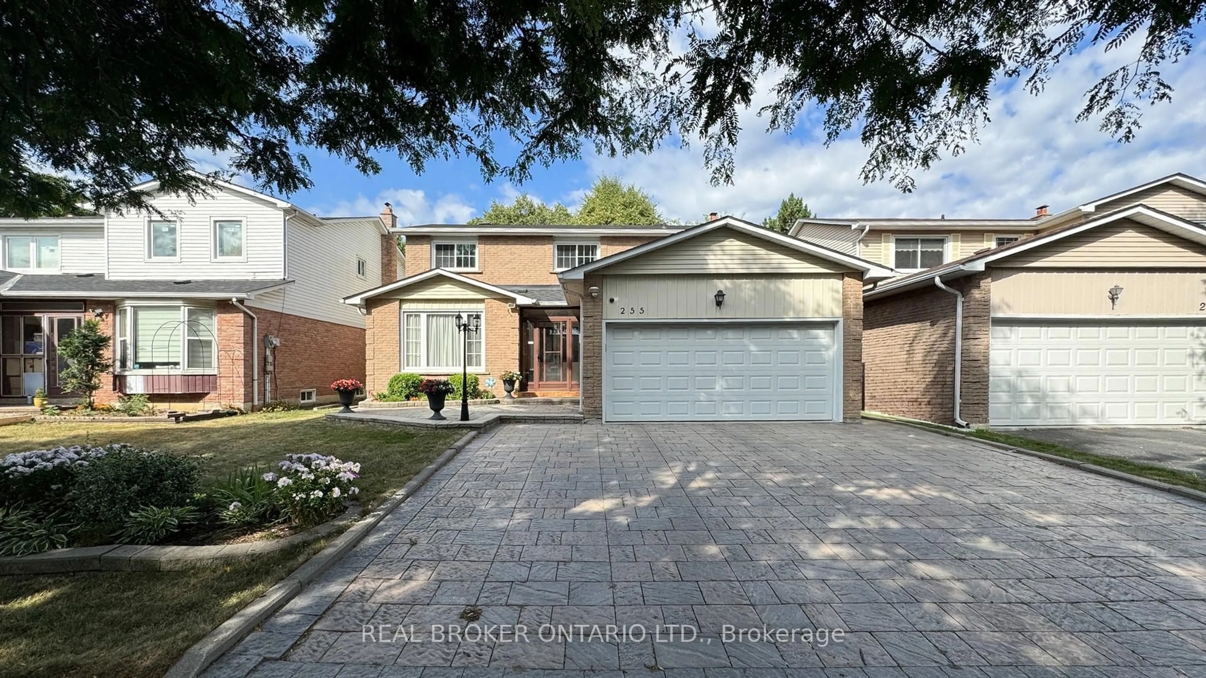 Home with brick exterior material, street for 255 Port Royal Tr, Toronto Ontario M1V 2K2