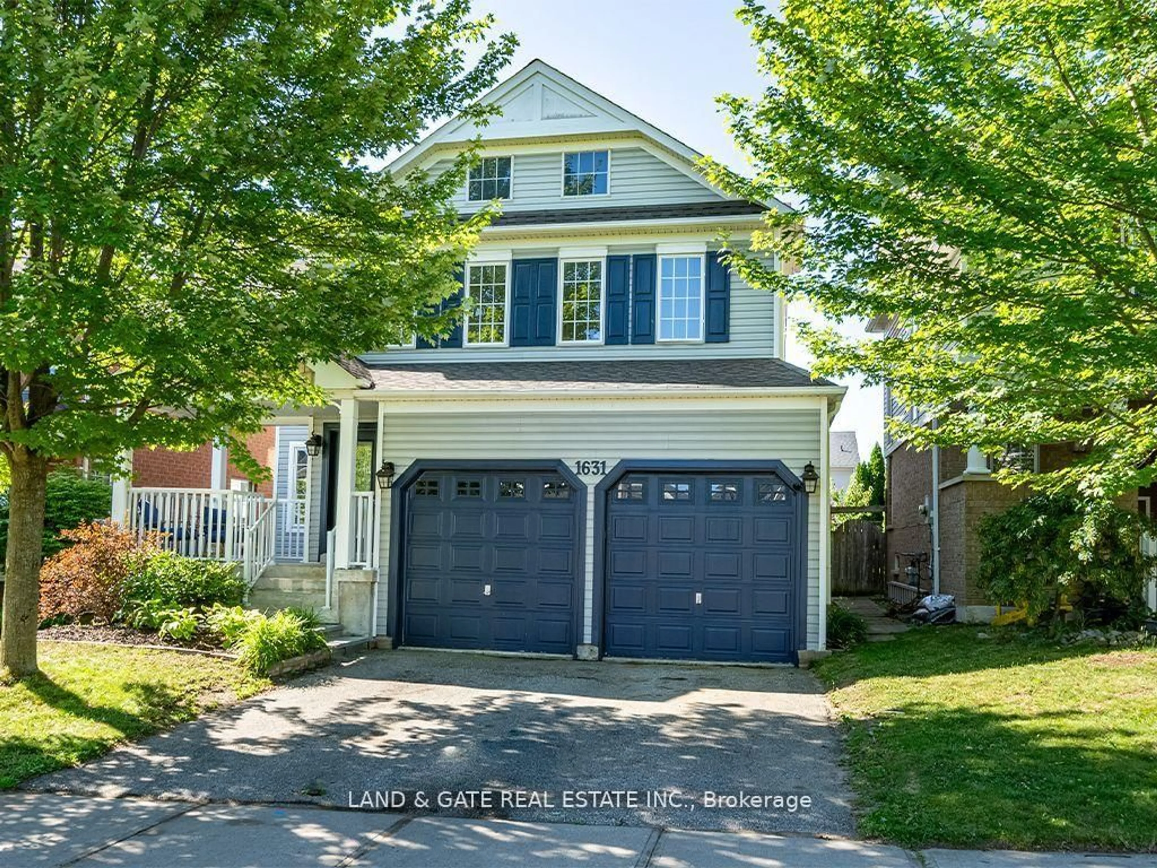 Home with vinyl exterior material, street for 1631 Coldstream Dr, Oshawa Ontario L1K 3B5