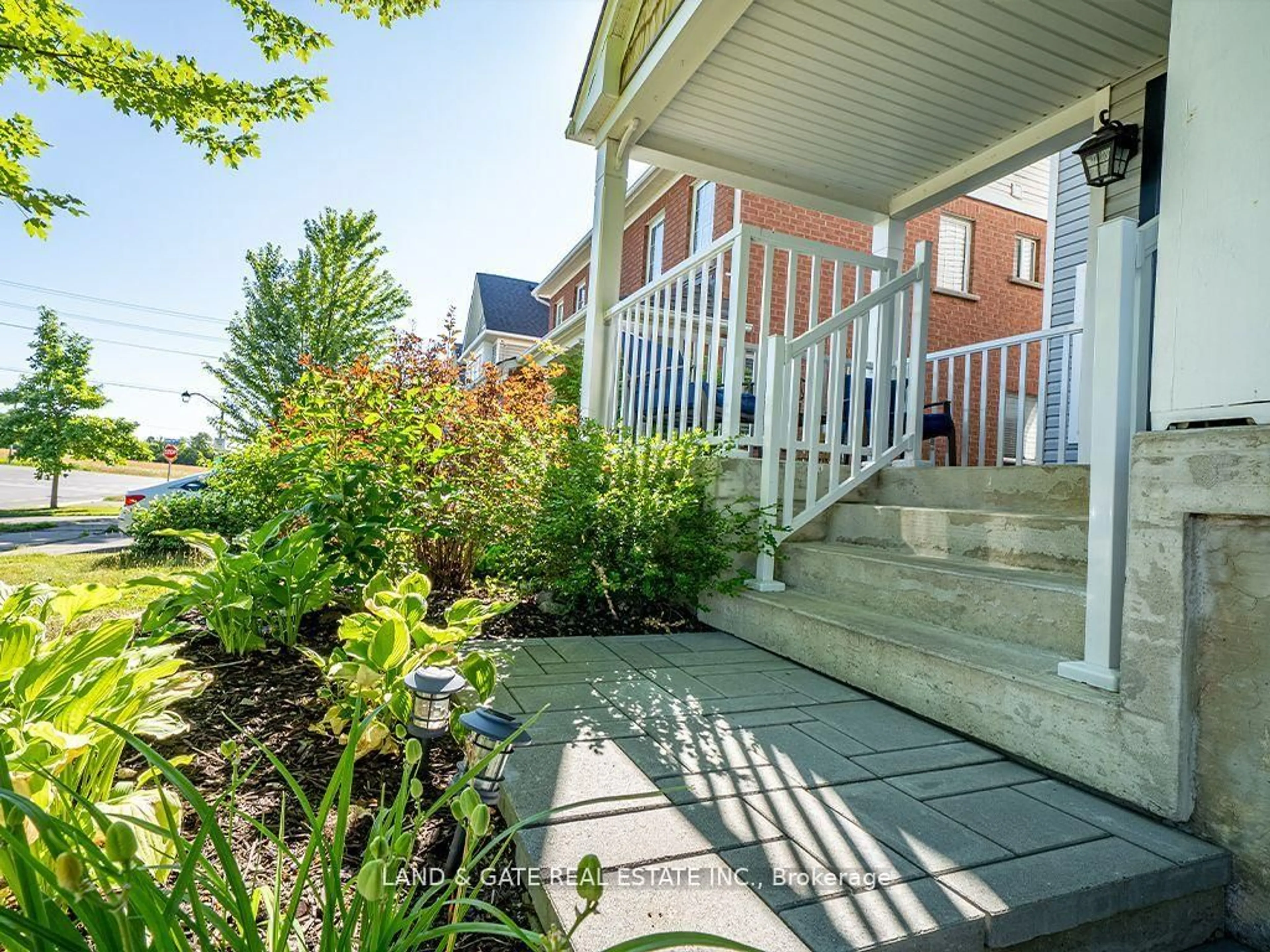 Patio, street for 1631 Coldstream Dr, Oshawa Ontario L1K 3B5