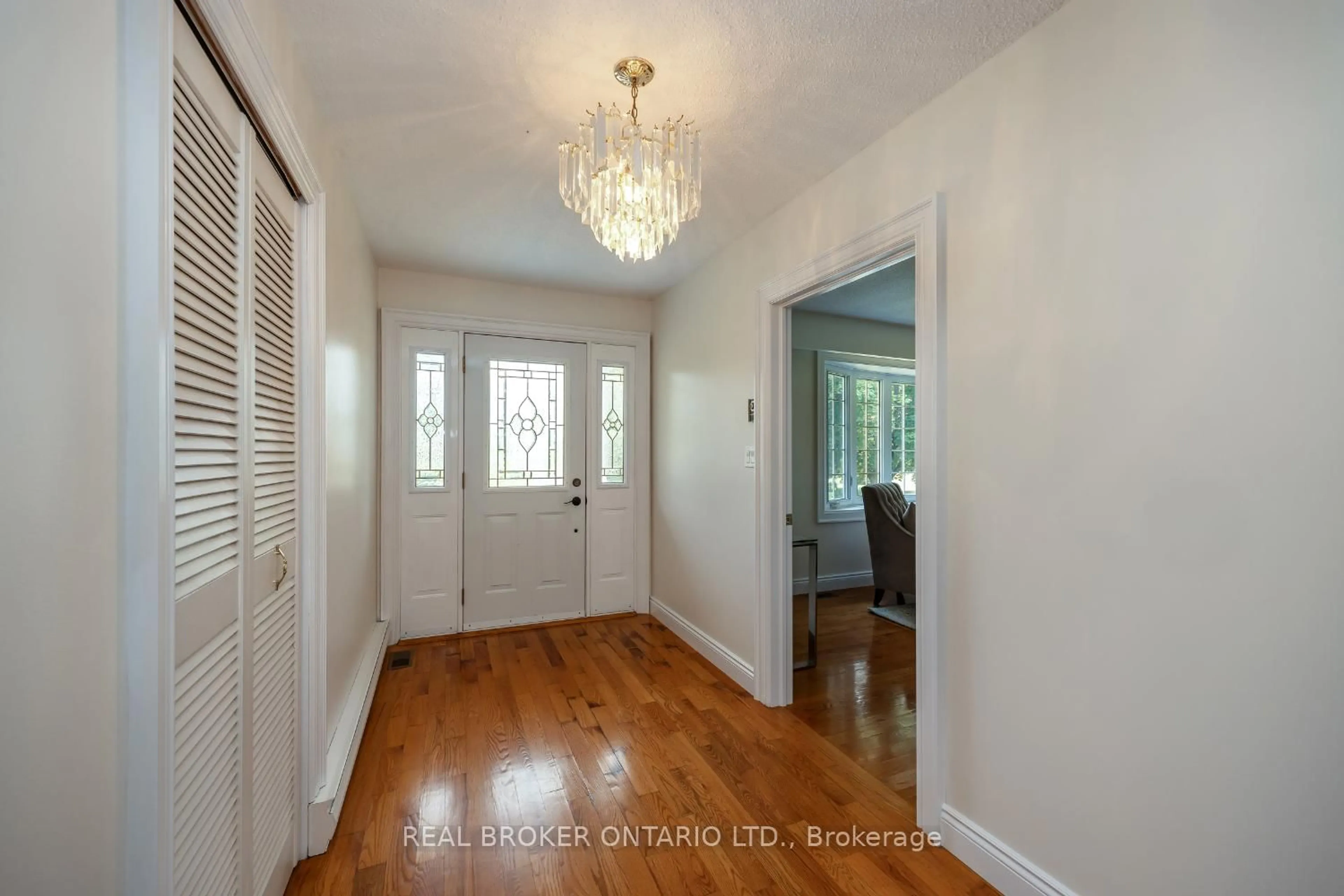 Indoor entryway for 4756 Pollard Rd, Clarington Ontario L0B 1M0