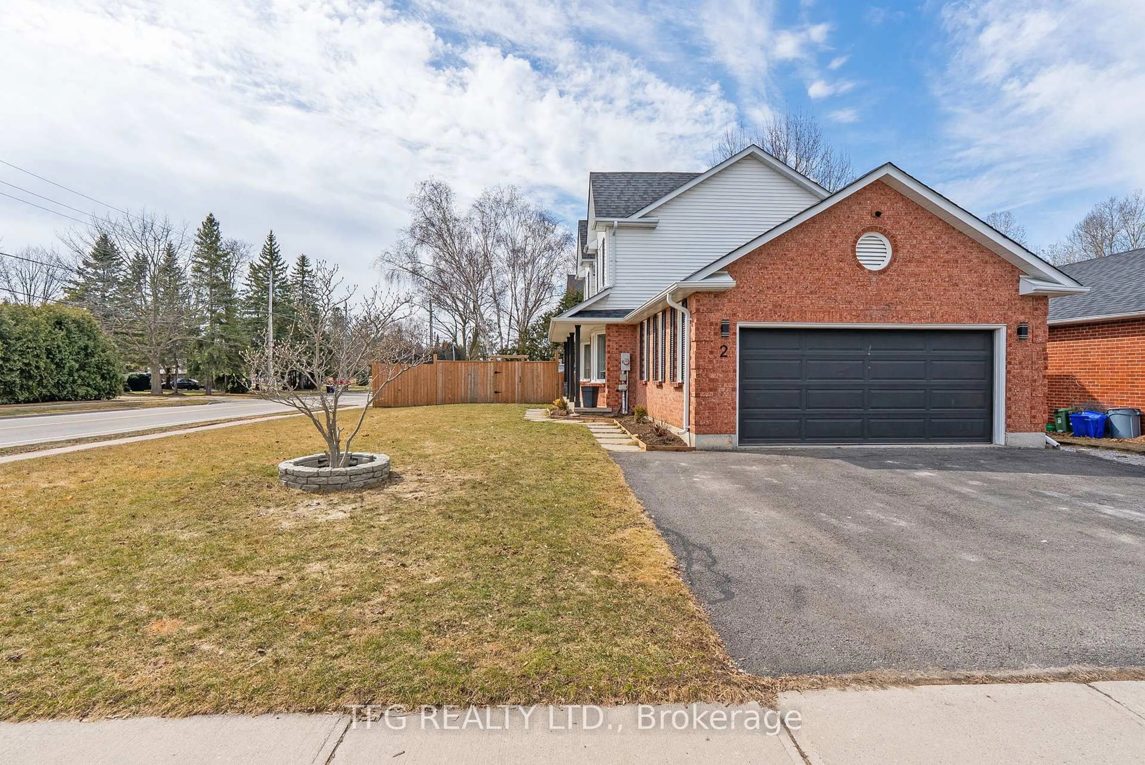 Home with brick exterior material, street for 2 Goldpine Ave, Clarington Ontario L1E 1N7