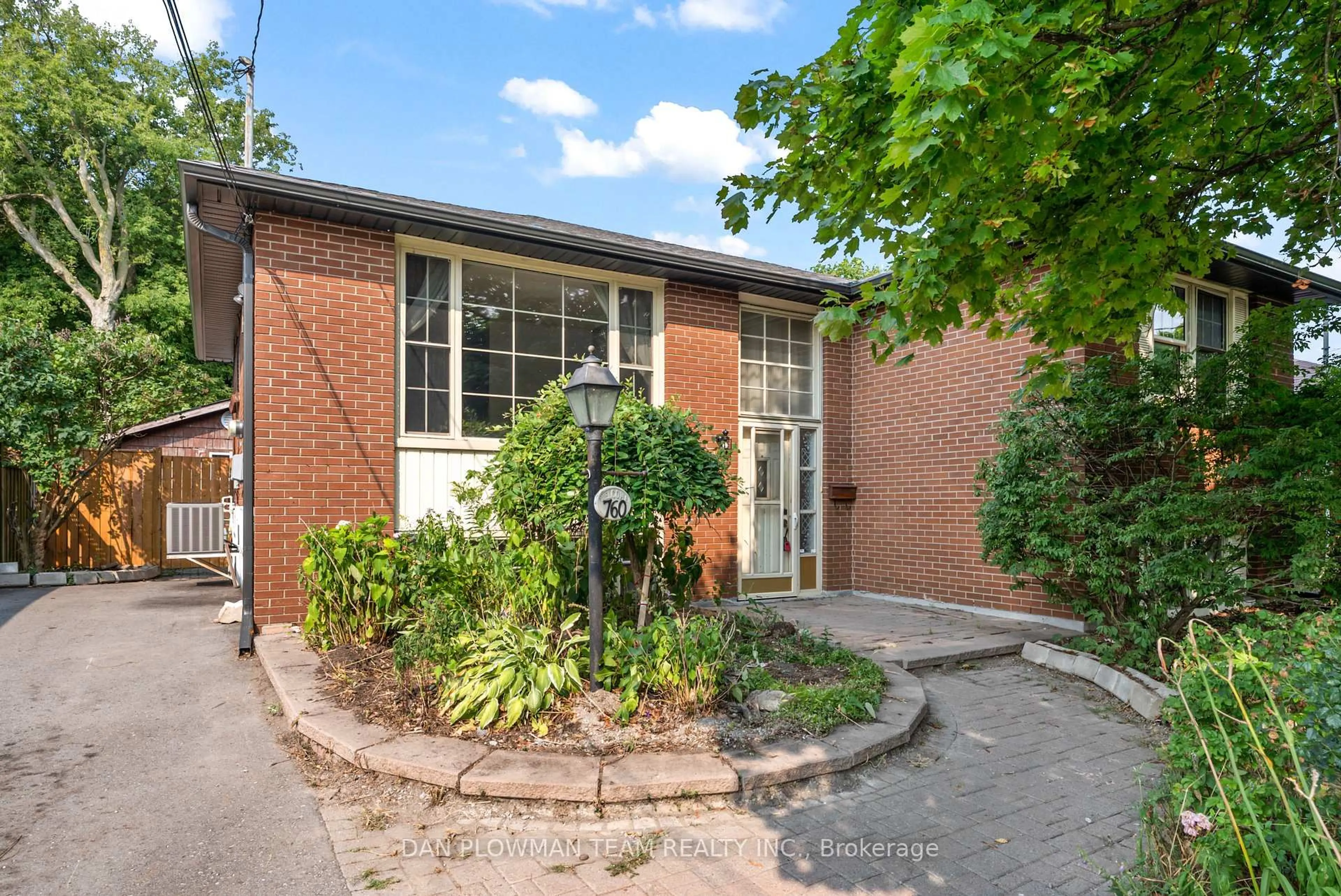 Home with brick exterior material, street for 760 Hillcrest Rd, Pickering Ontario L1W 2P4