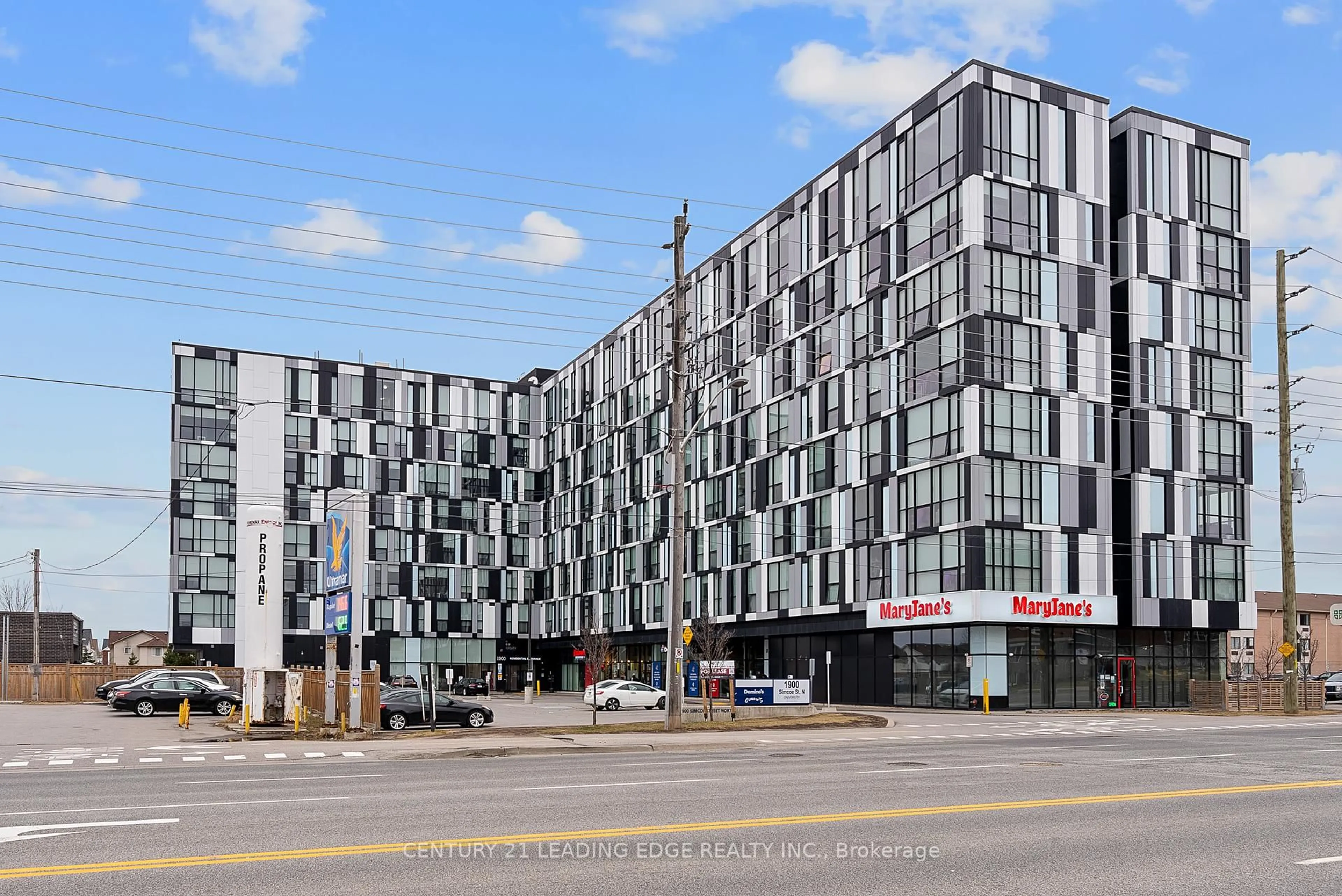 Unknown for 1900 Simcoe St #701, Oshawa Ontario L1G 0C1