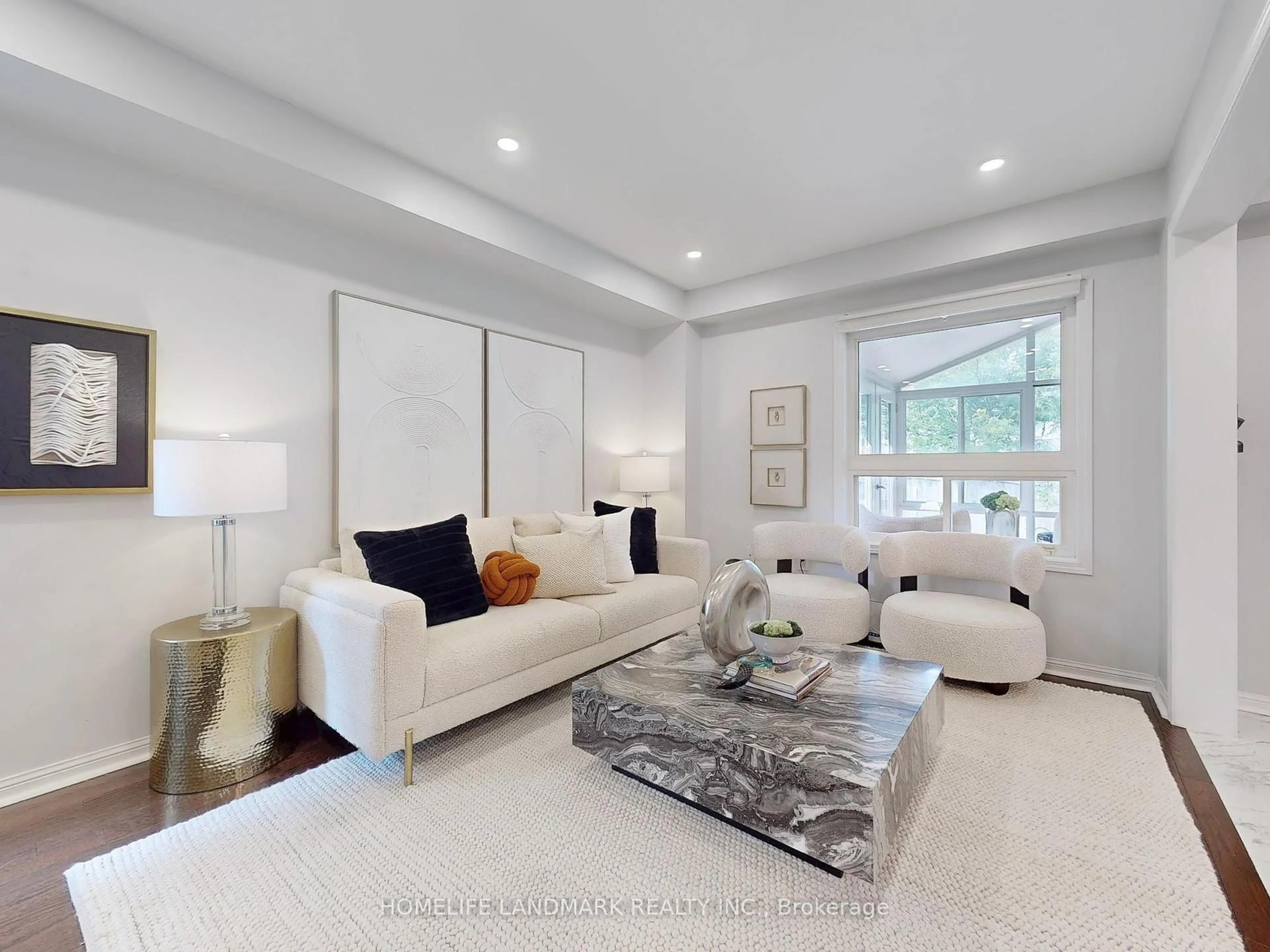 Living room with furniture, unknown for 117 Toscana Dr, Whitby Ontario L1R 3A1