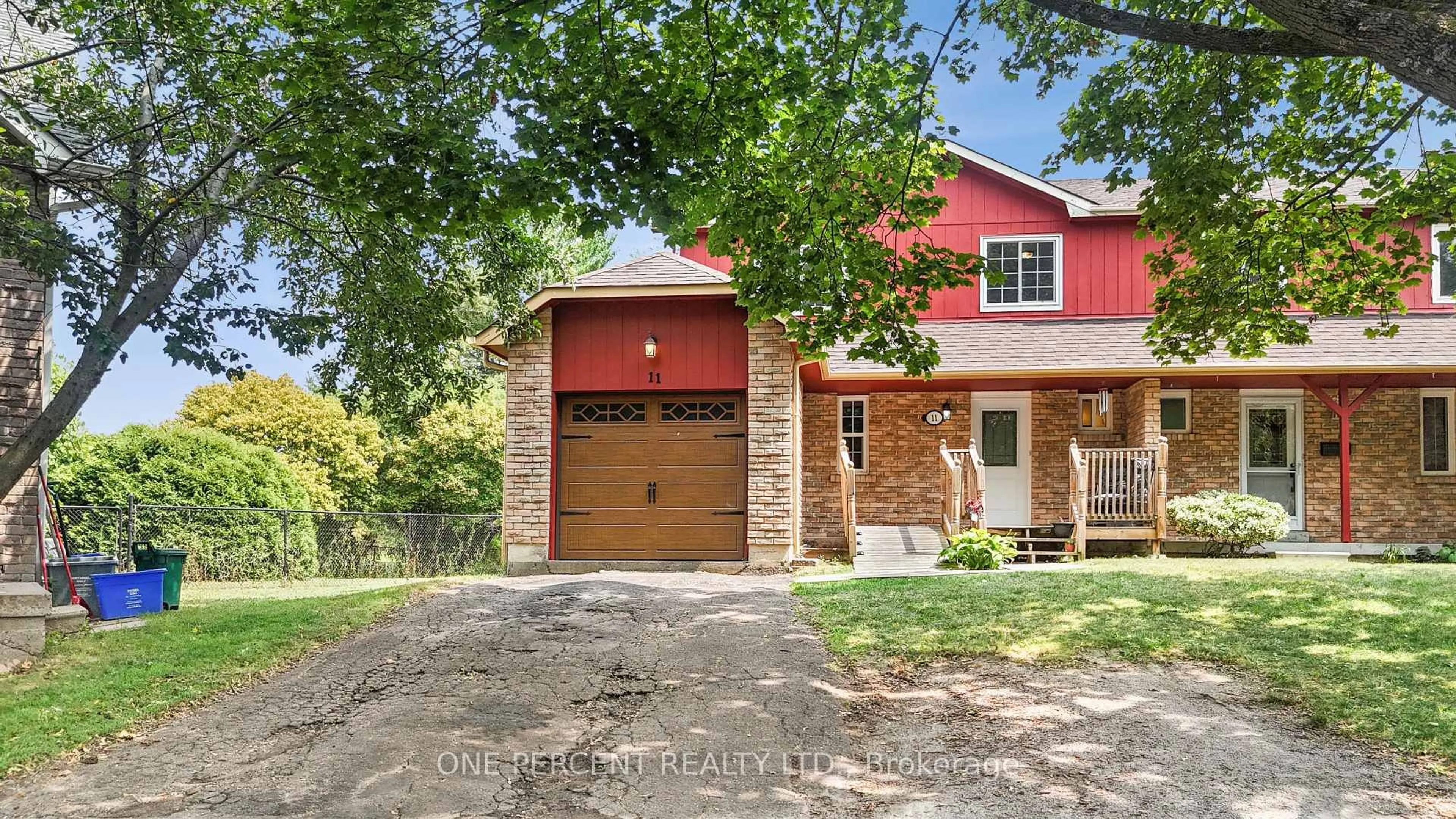 Home with brick exterior material, street for 11 Beecroft Crt, Whitby Ontario L1P 1C7