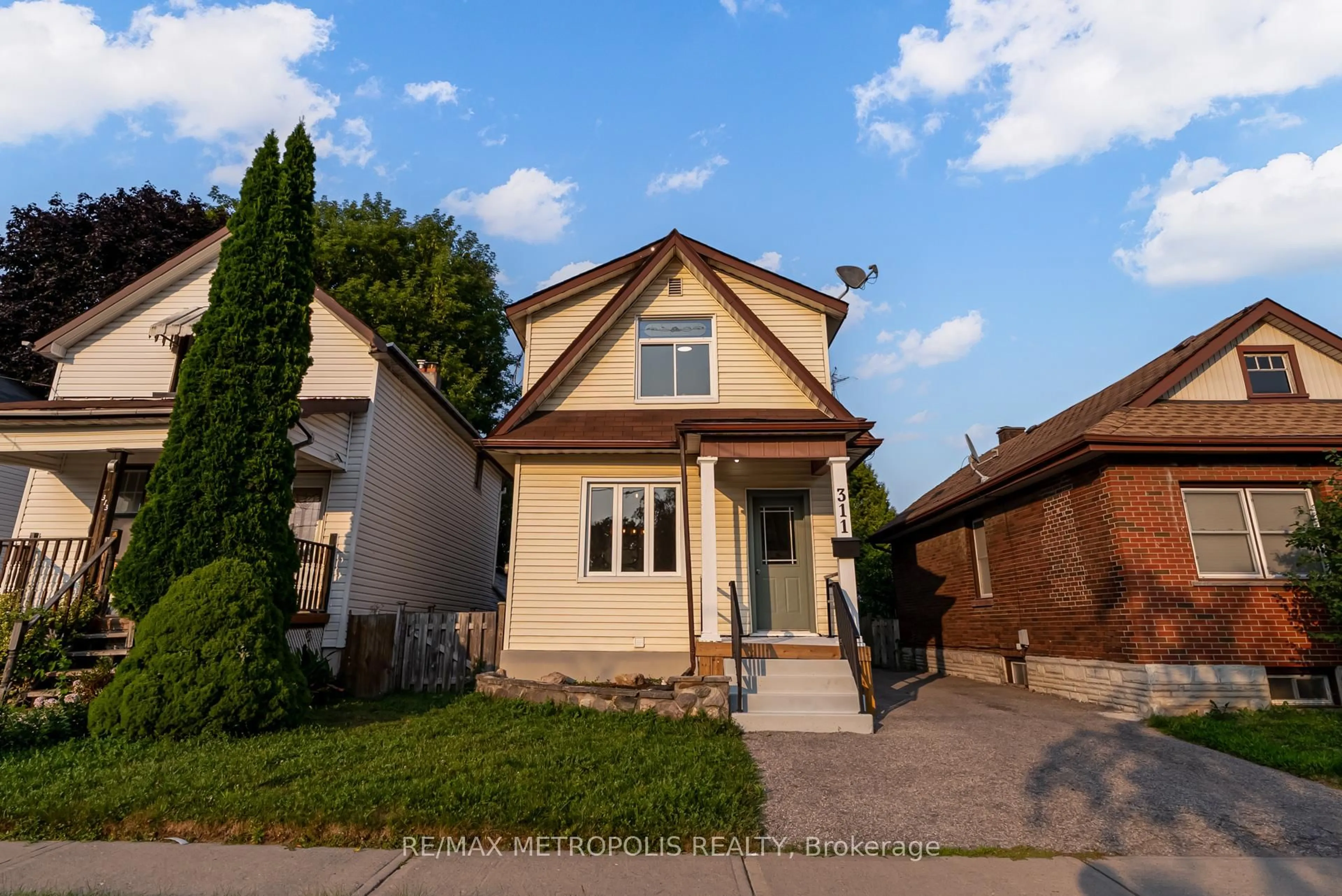 Home with brick exterior material, street for 311 French St, Oshawa Ontario L1G 5N4