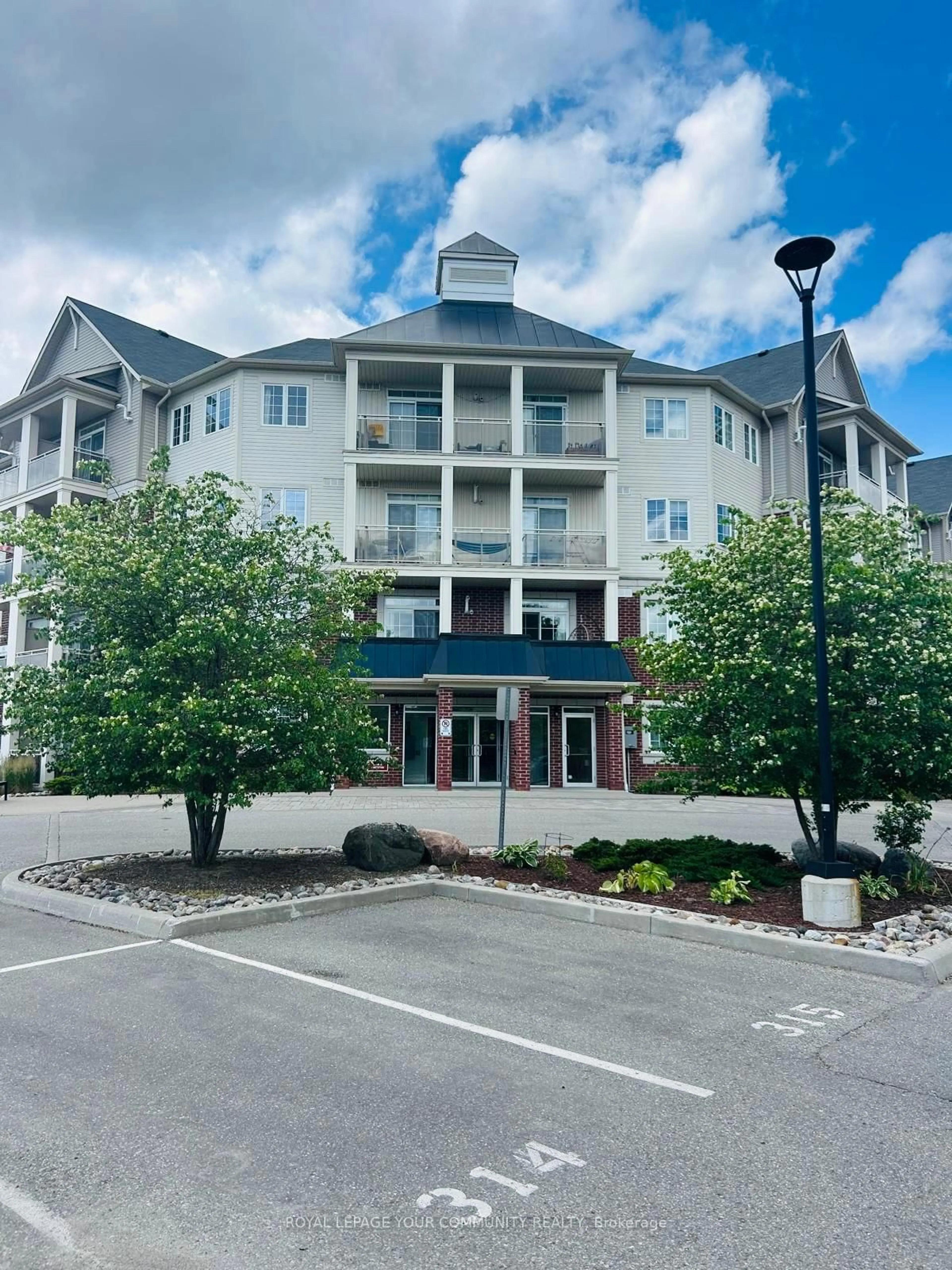 Unknown for 80 Aspen Springs Dr #102, Clarington Ontario L1C 0V4