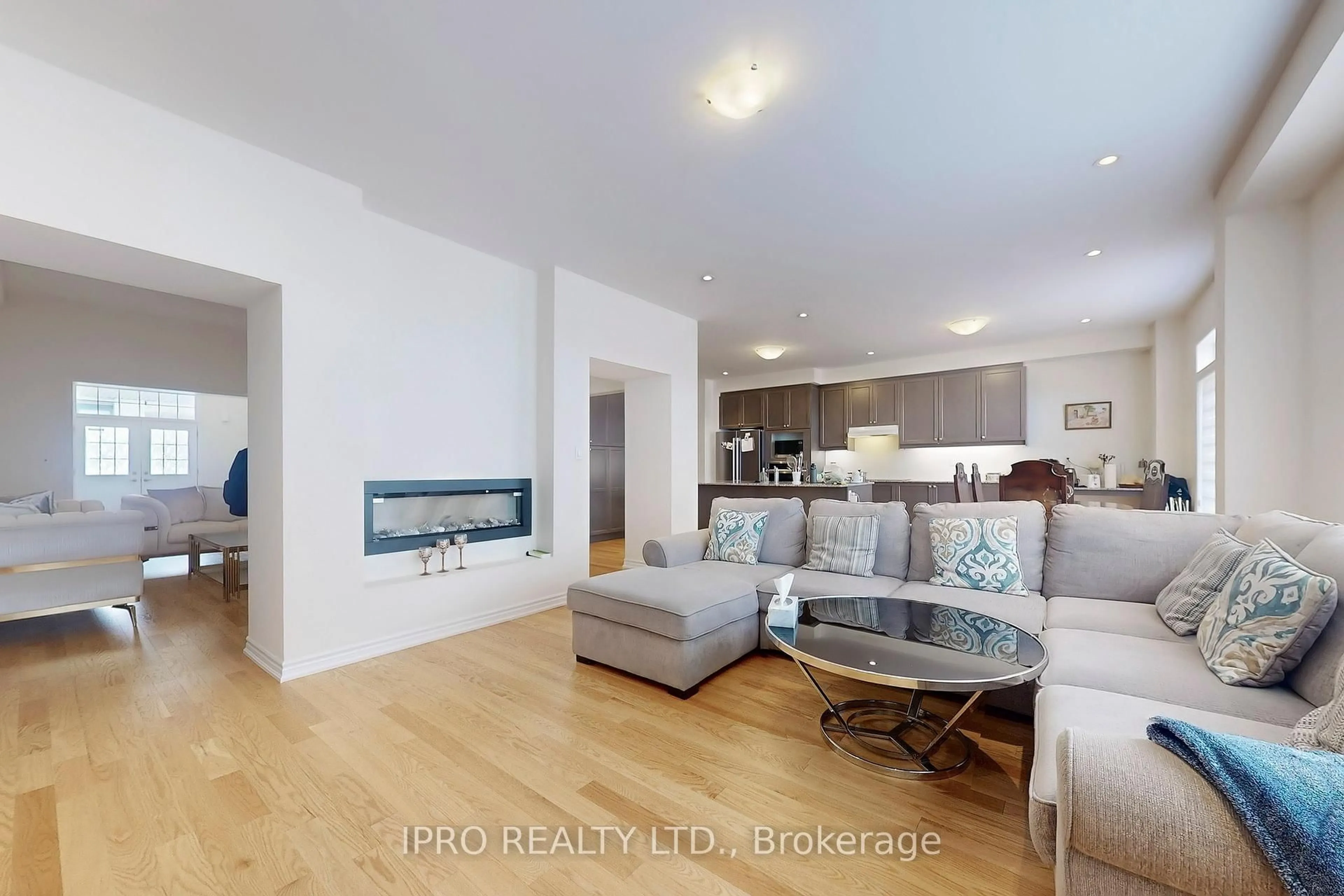Living room with furniture, unknown for 905 Rexton Dr, Oshawa Ontario L1L 0T1