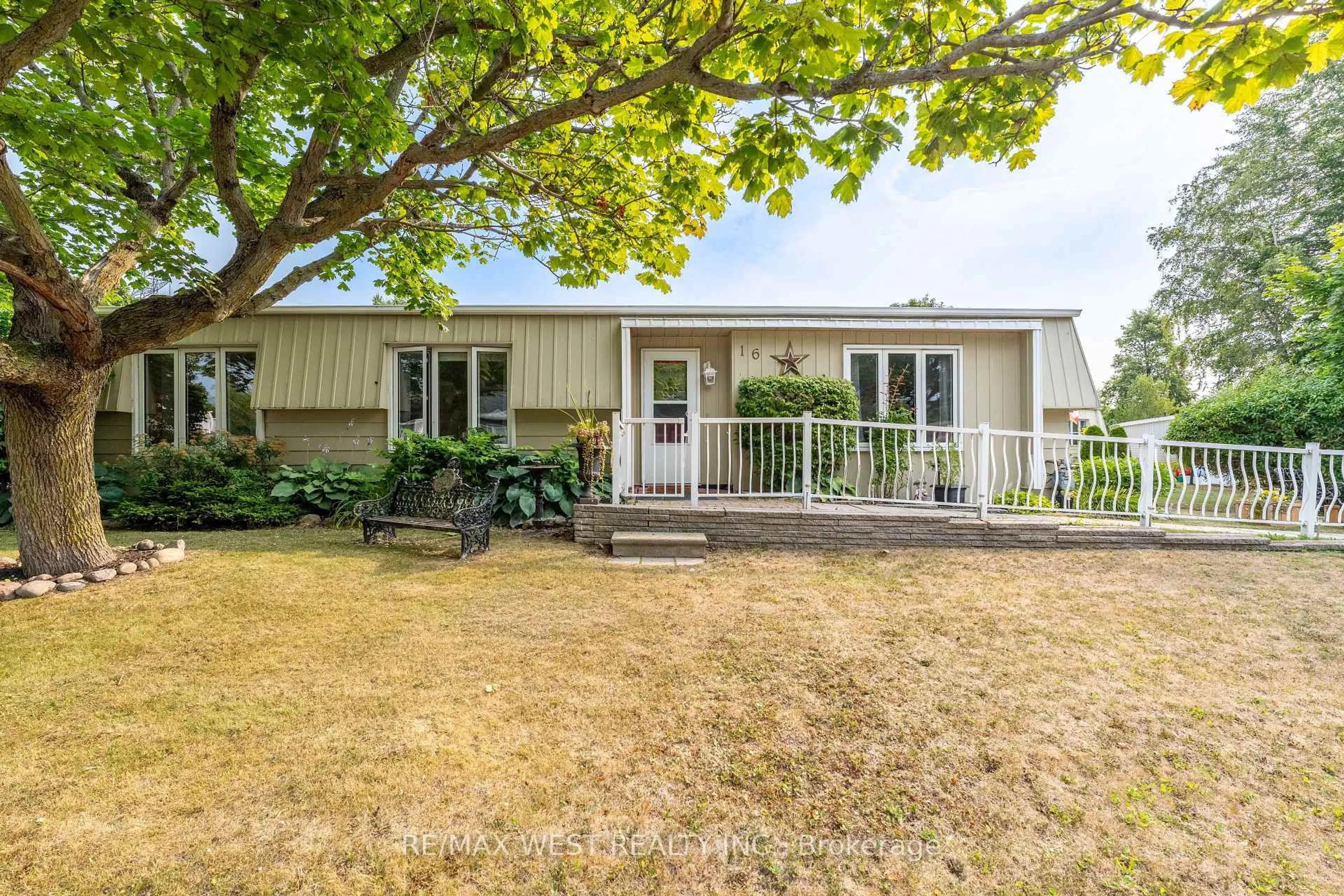 Unknown for 16 Wheelhouse Dr, Clarington Ontario L1B 1B9