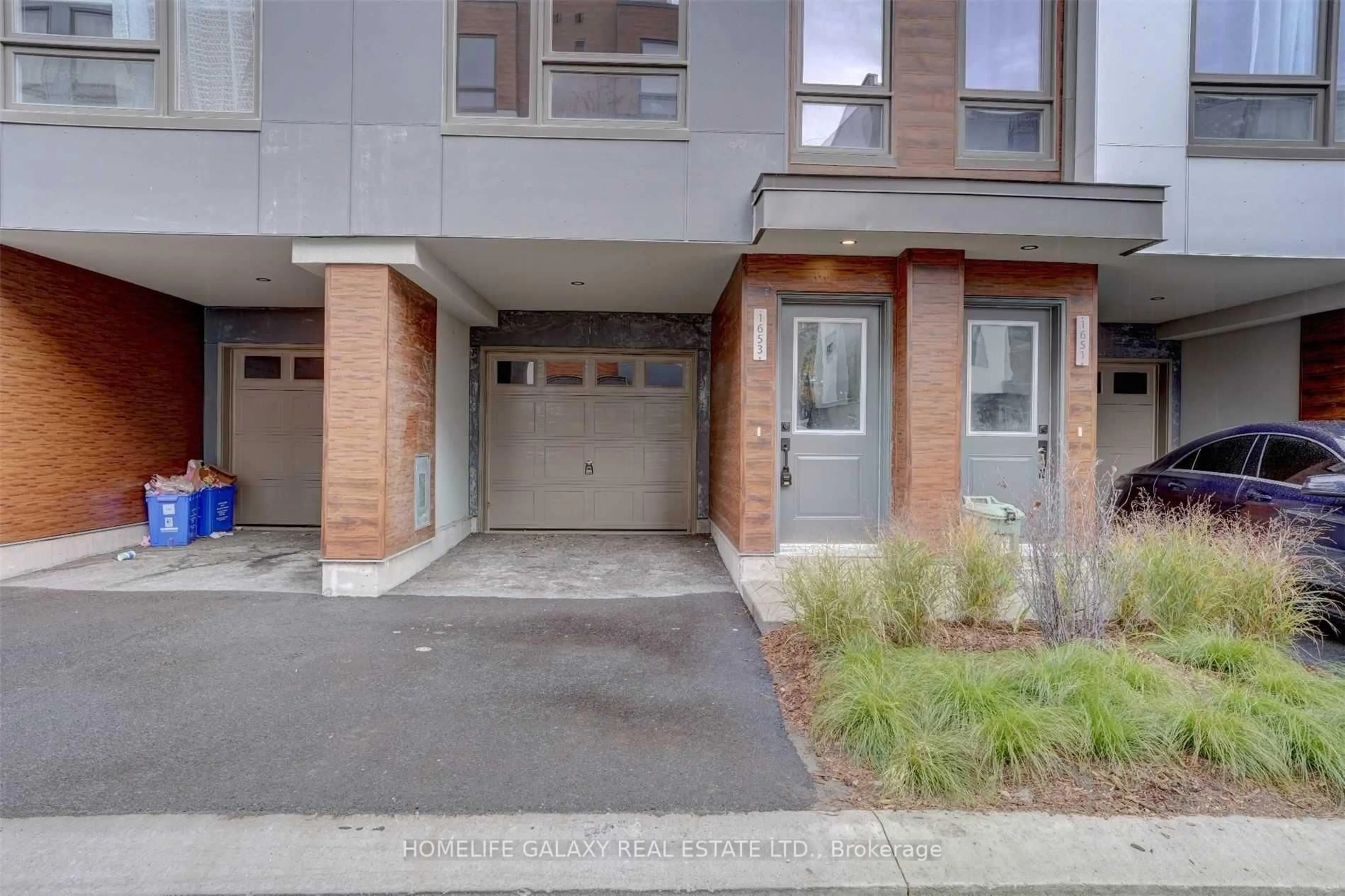 Unknown for 1653 Pleasure Valley Path, Oshawa Ontario L1G 0E3