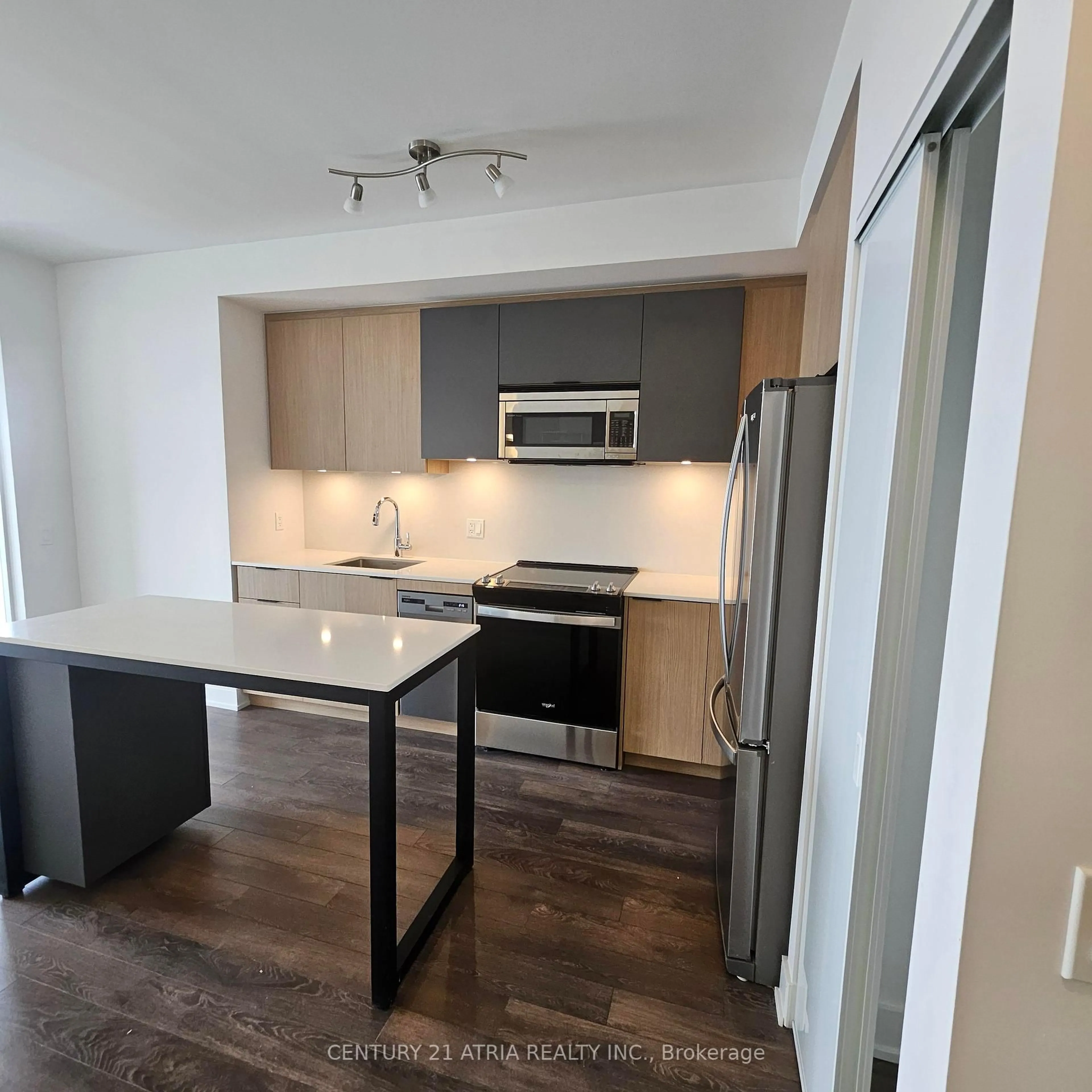 Unknown for 1350 Ellesmere Rd #1702, Toronto Ontario M1P 2X9