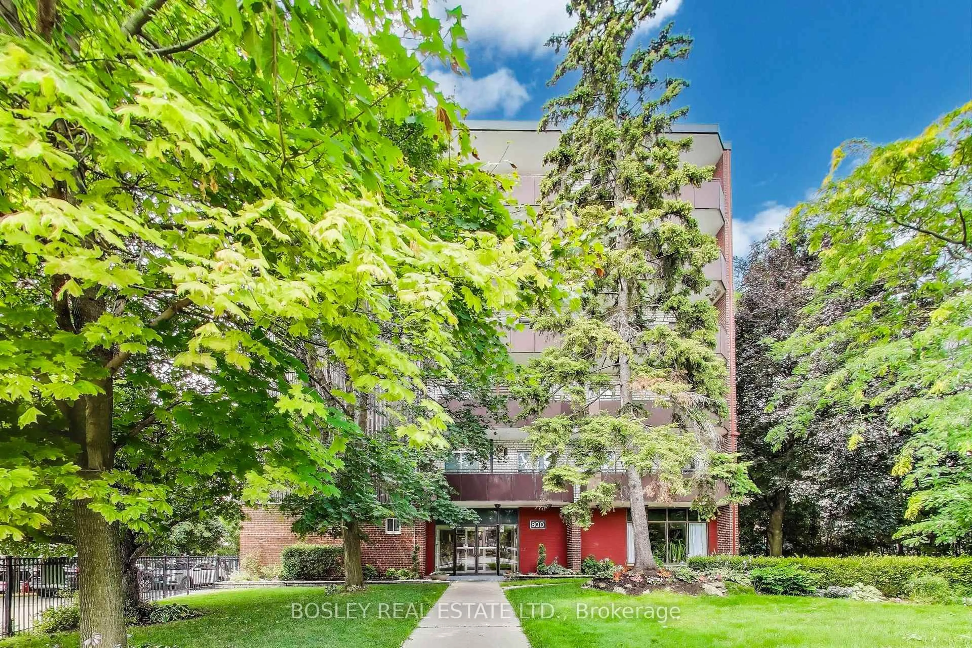 Patio, building for 800 Kennedy Rd #304, Toronto Ontario M1K 2C9