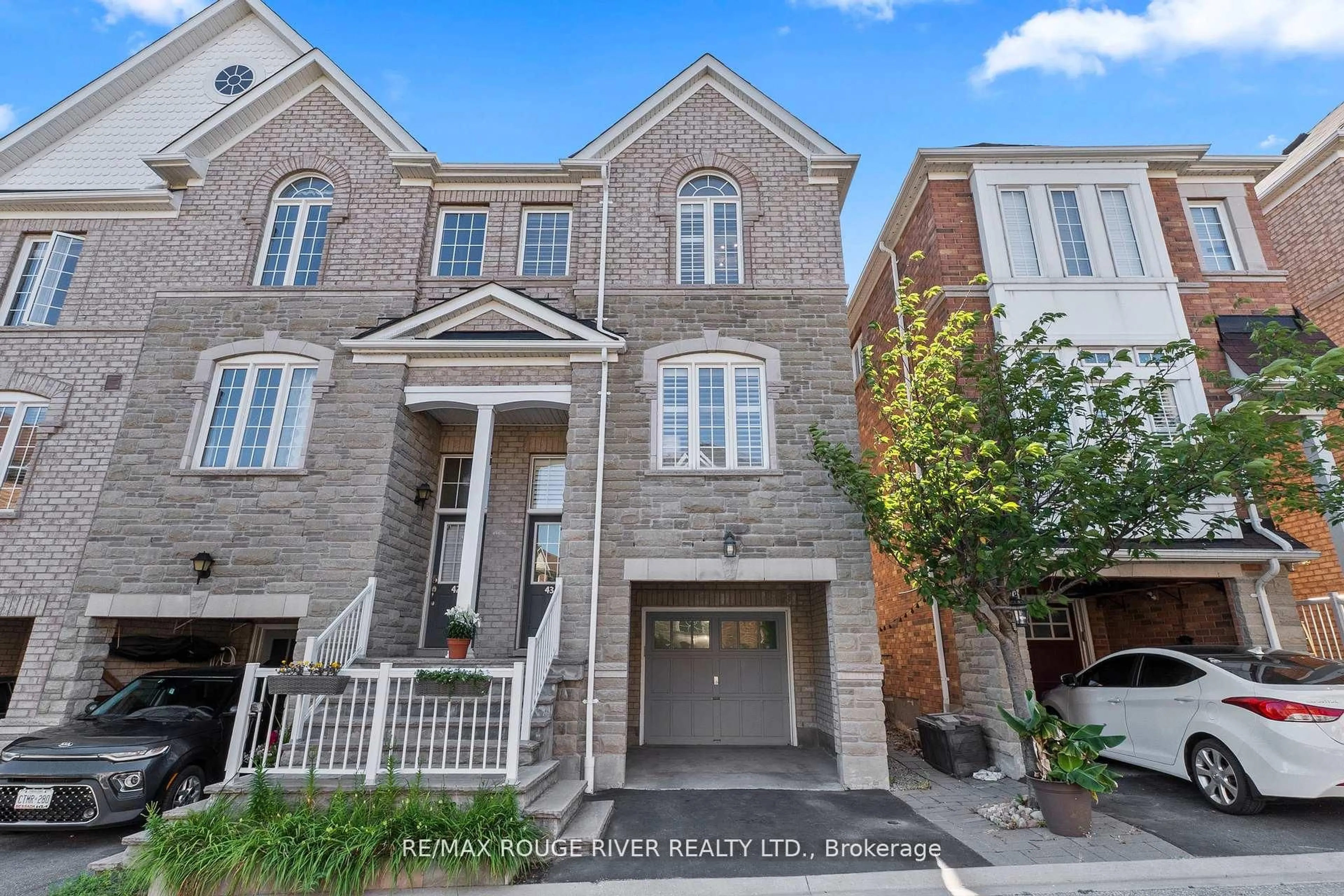 Home with brick exterior material, street for 530 Kingston Rd #43, Pickering Ontario L1V 3N7