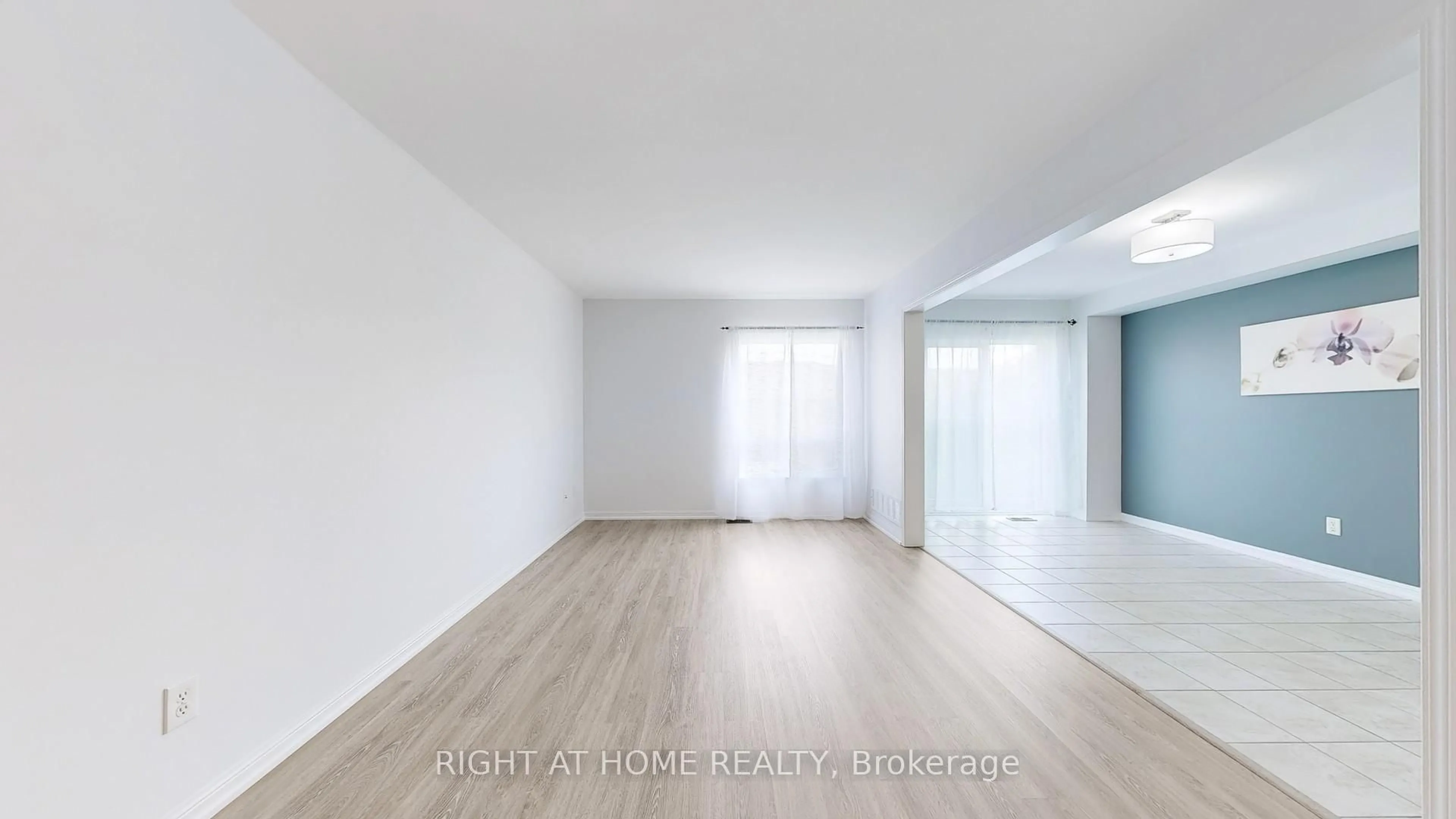 A pic of a room for 76 Barkdale Way, Whitby Ontario L1N 0E9