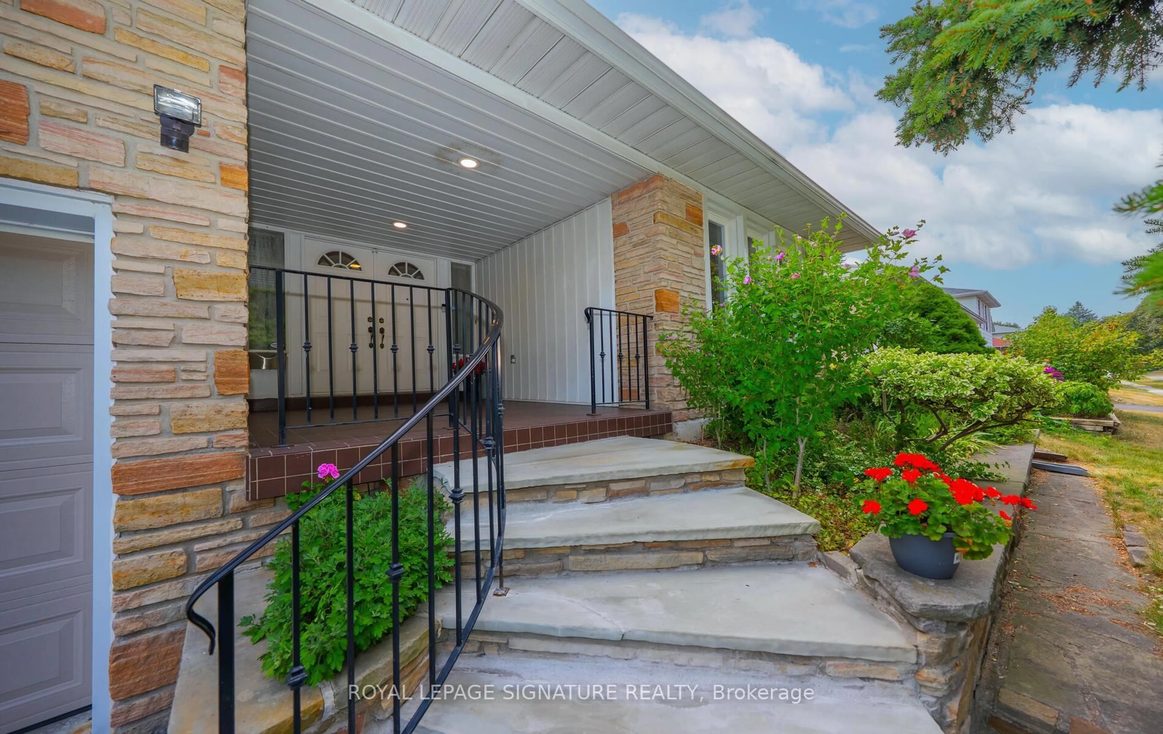 Unknown for 55 Wakefield Cres, Toronto Ontario M1W 2C1