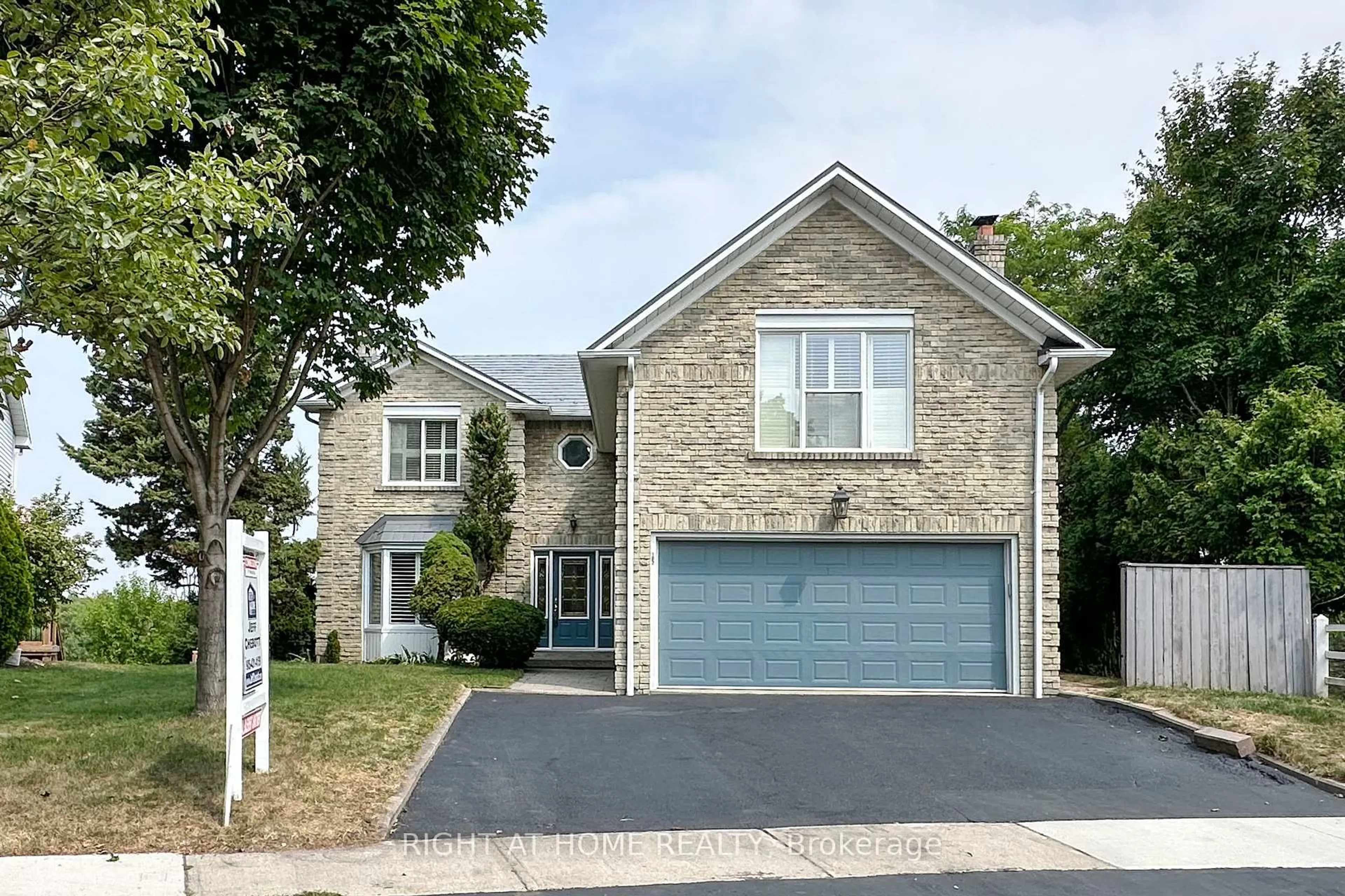 Home with brick exterior material, street for 102 Hialeah Cres, Whitby Ontario L1N 6R1