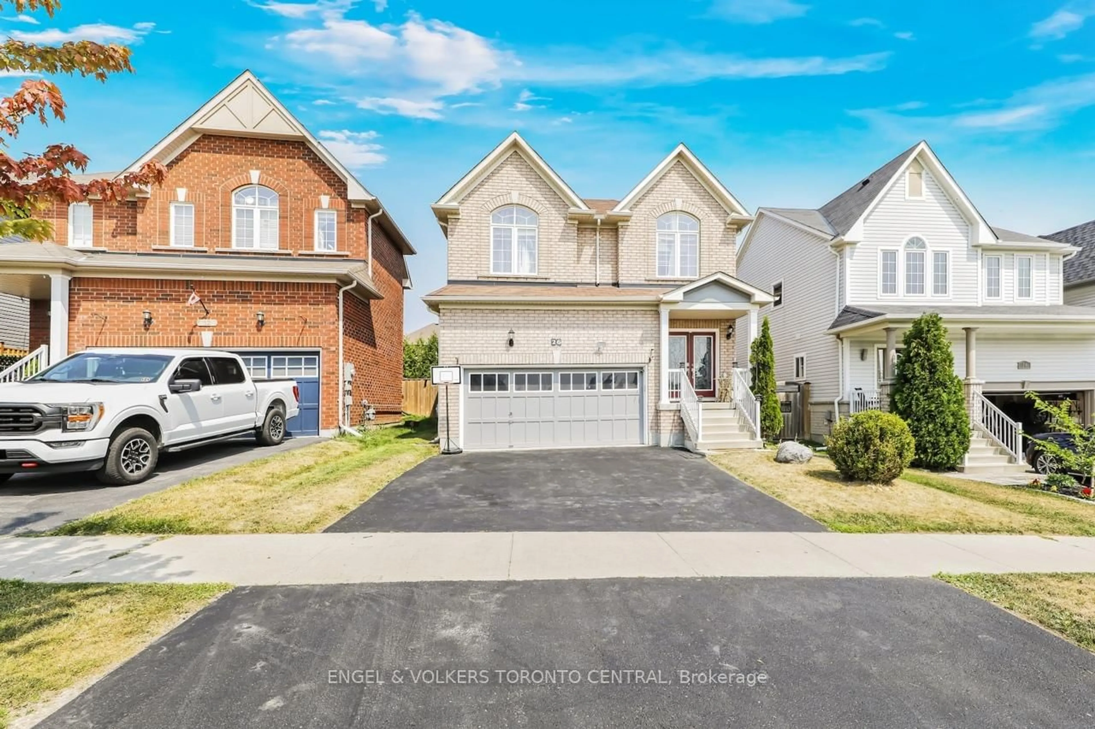 Home with brick exterior material, street for 26 McPhail Ave, Clarington Ontario L1C 0J7