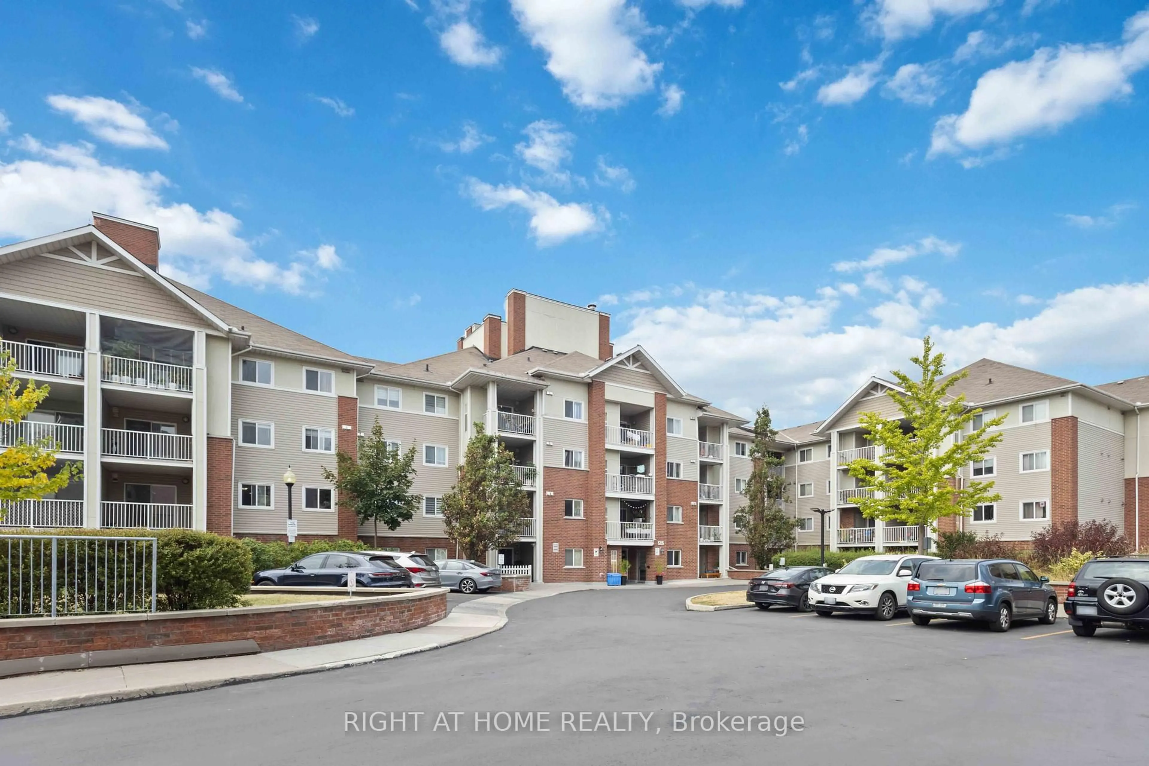 Unknown for 5235 Finch Ave #202, Toronto Ontario M1S 5X3