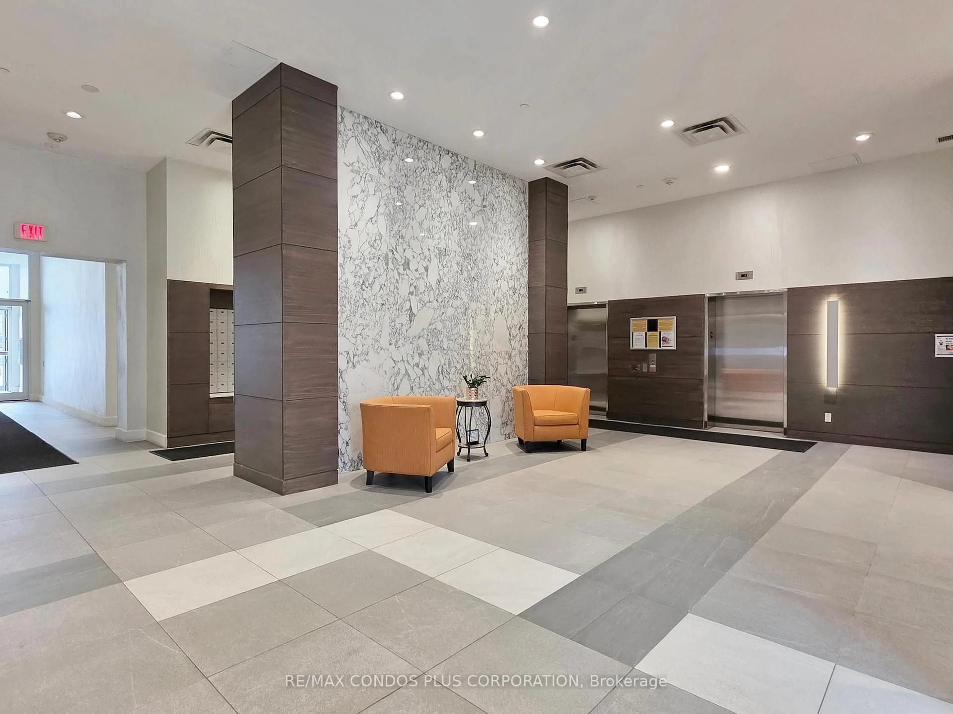 Lobby for 2055 Danforth Ave #605, Toronto Ontario M4C 1J8