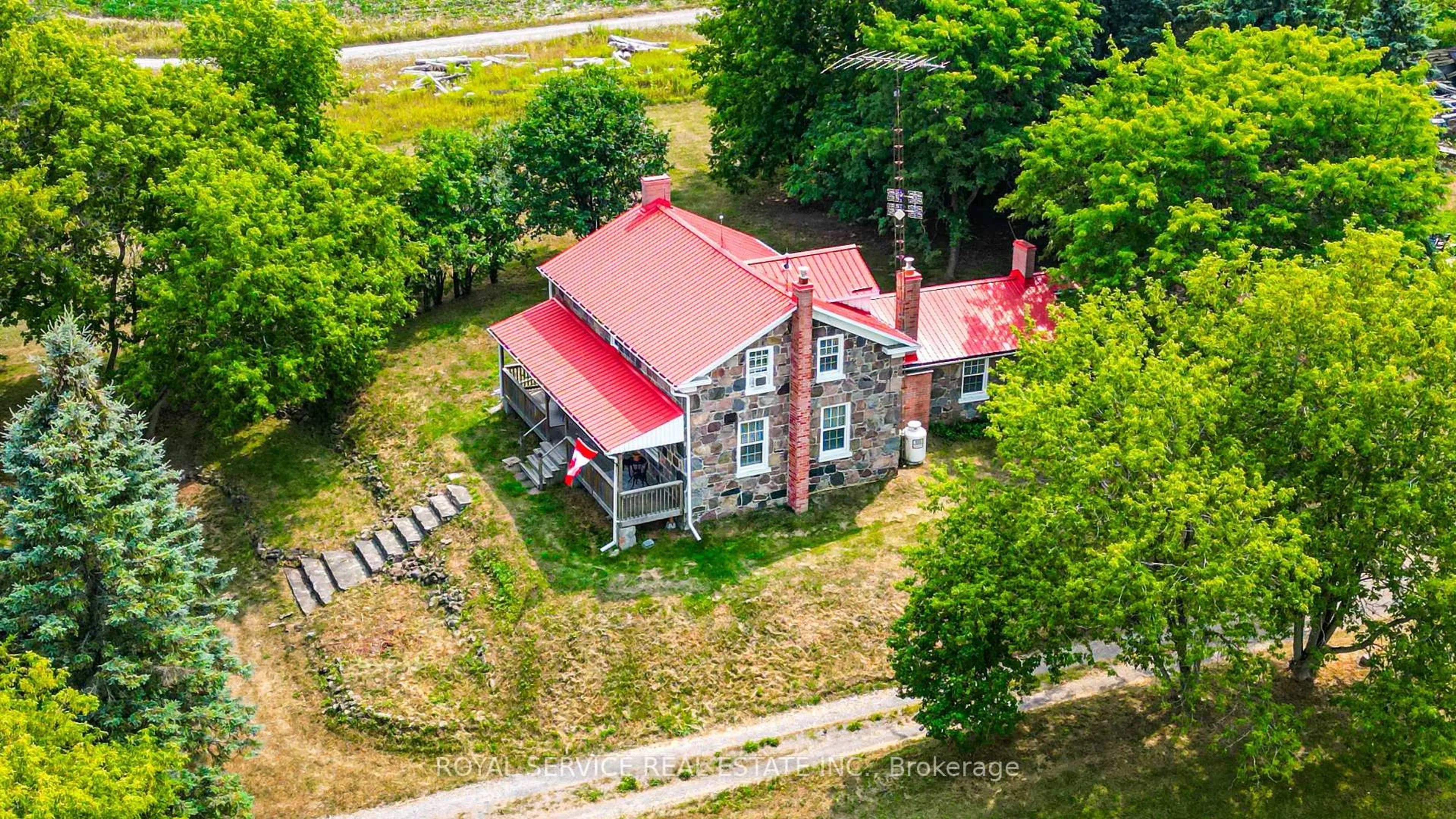 A pic from outside/outdoor area/front of a property/back of a property/a pic from drone, building for 3142 Maple Grove Rd, Clarington Ontario L1C 6M7