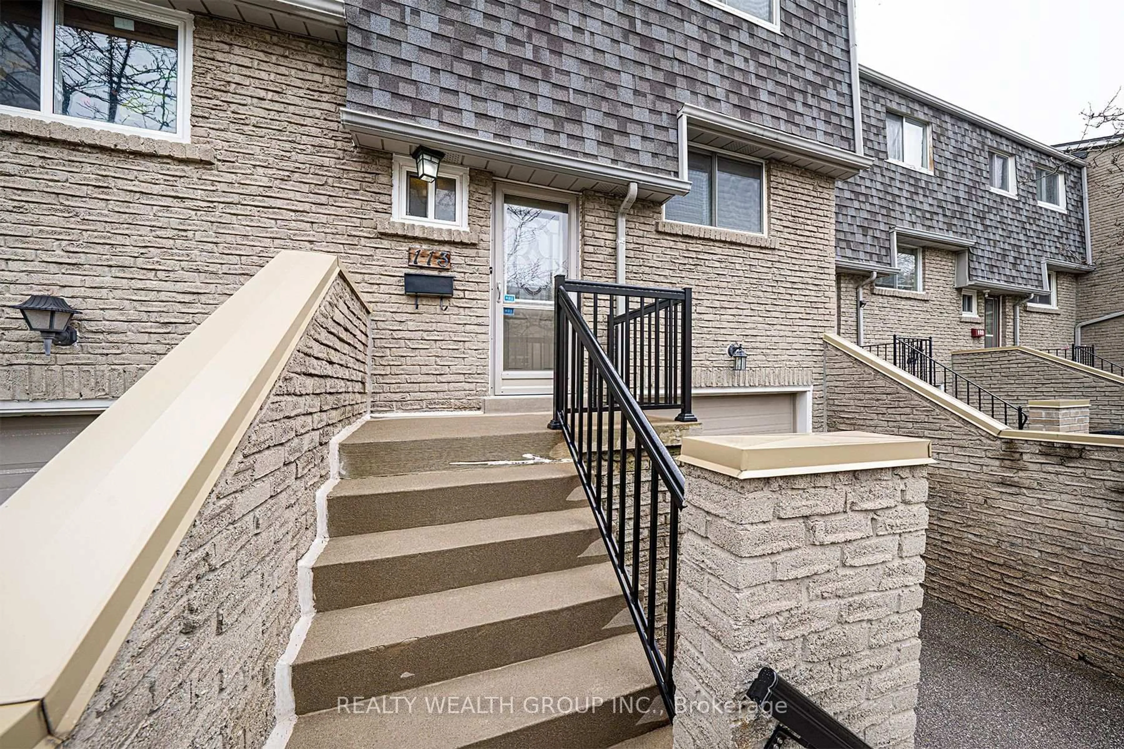 Stairs for 1280 Bridletowne Circ #113, Toronto Ontario M1W 2V4