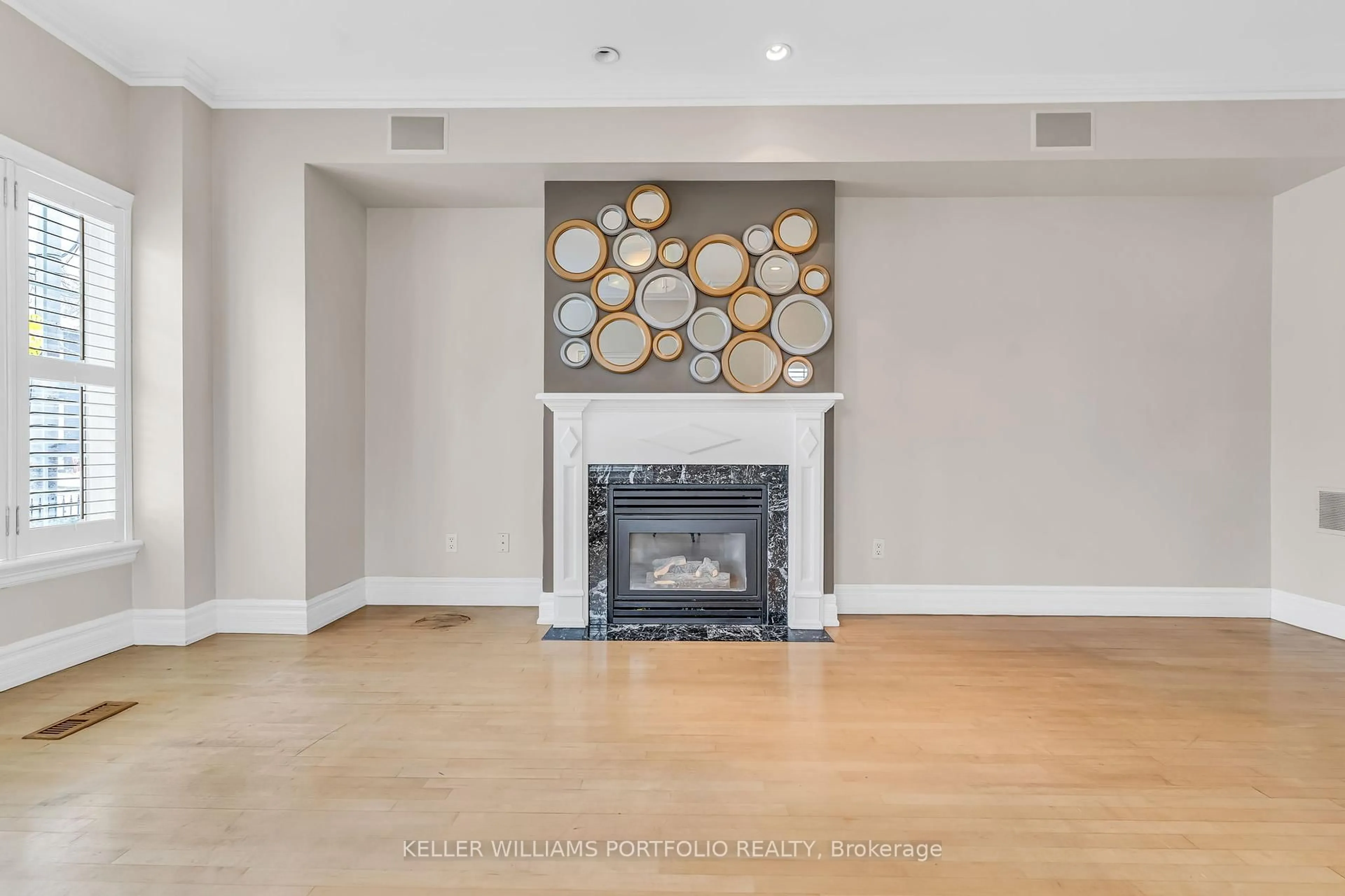 Living room with furniture, unknown for 9A Woodfield Rd Rd, Toronto Ontario M4L 2W4