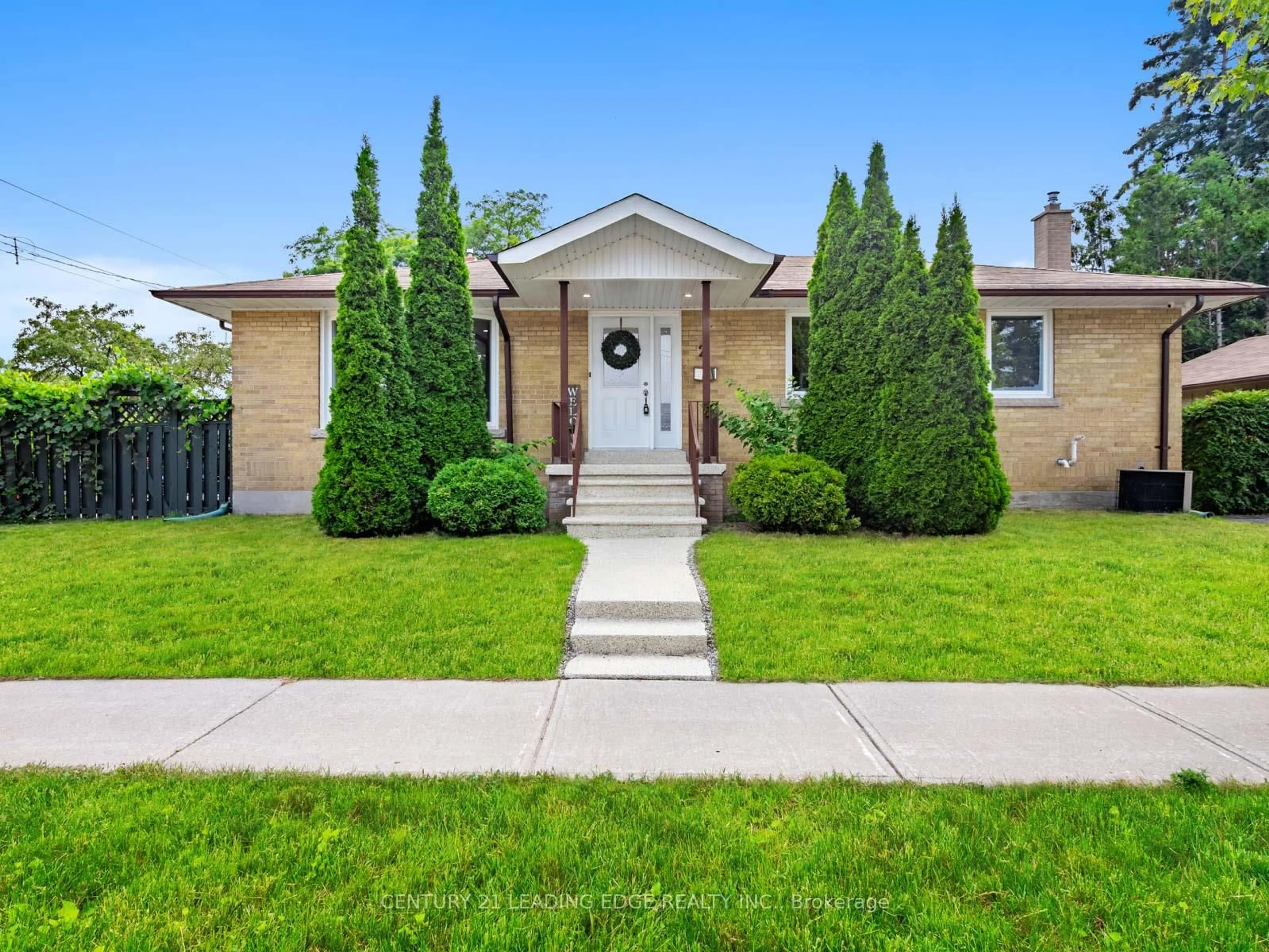 Home with vinyl exterior material, street for 2 Daventry Rd, Toronto Ontario M1H 2B6