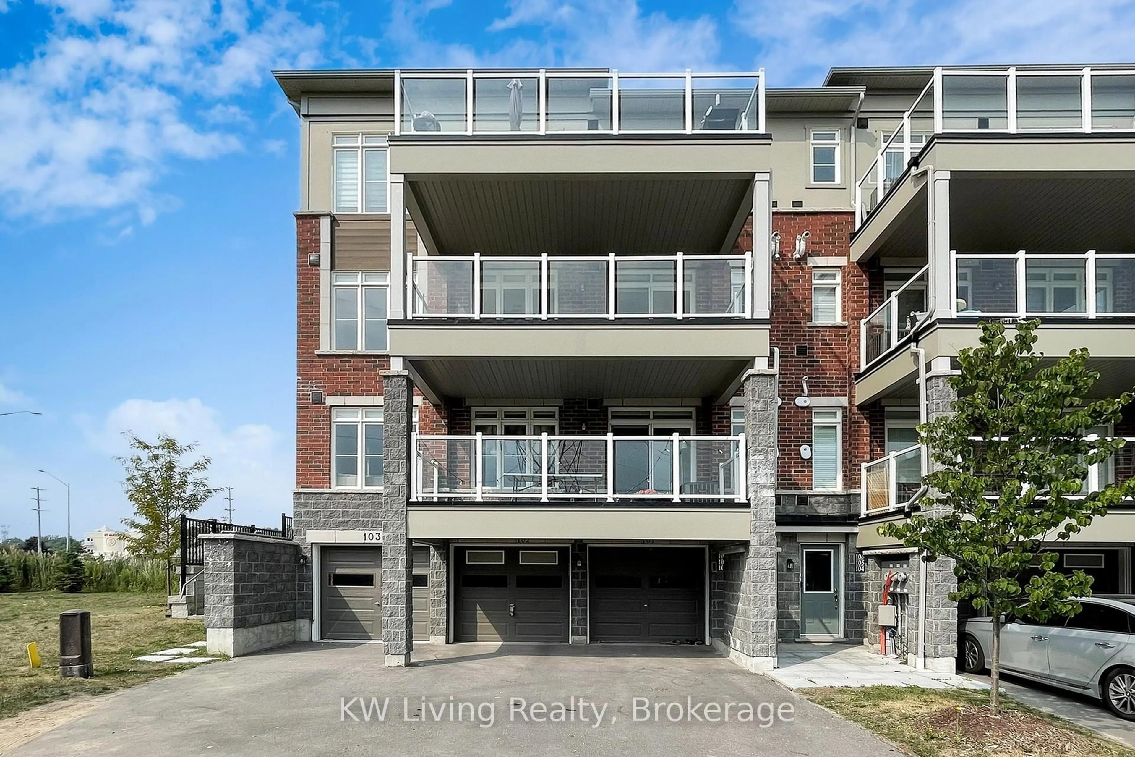 Unknown for 2540 William Jackson Dr #102, Pickering Ontario L1X 0E4