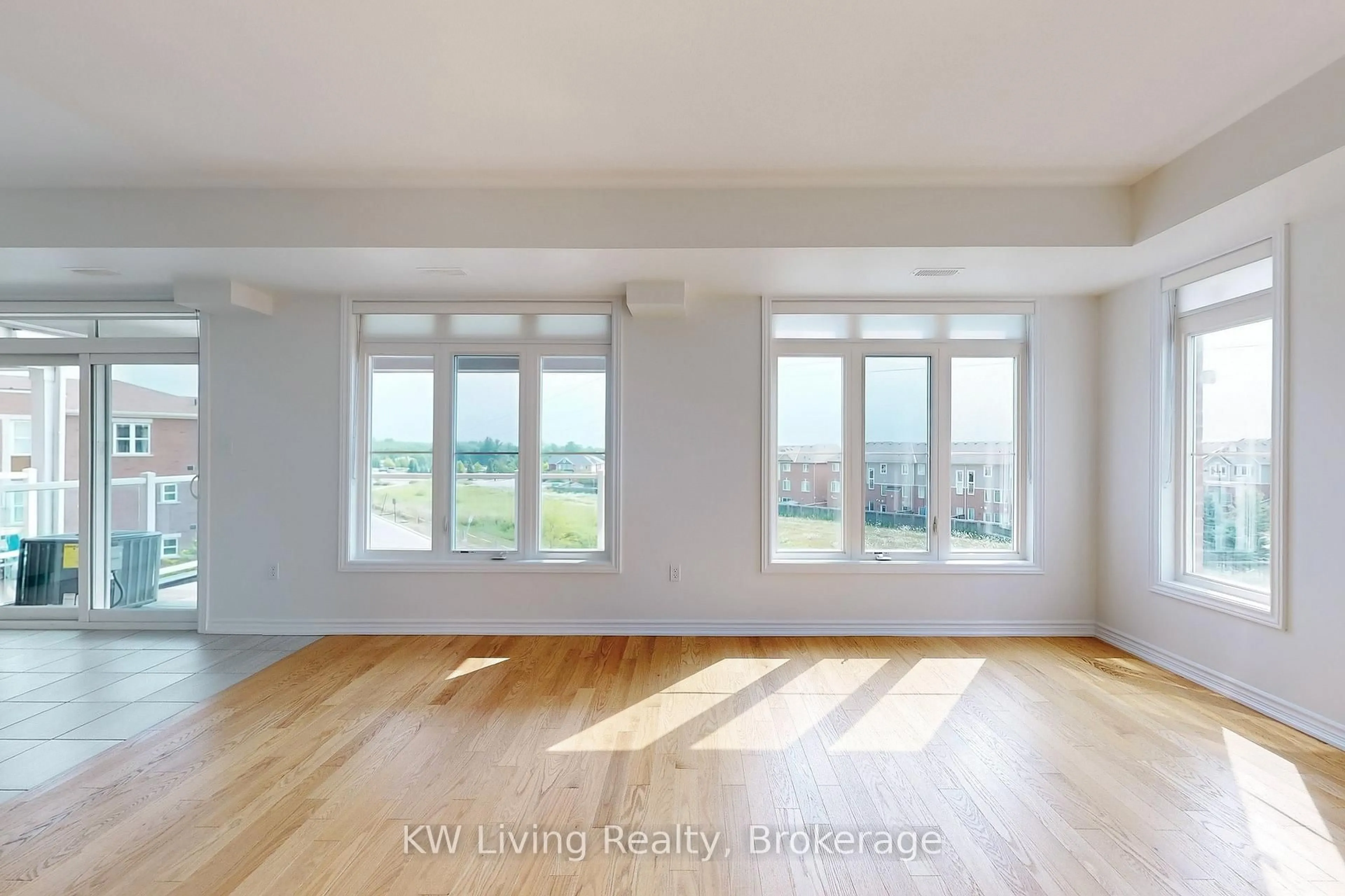 A pic of a room for 2540 William Jackson Dr #102, Pickering Ontario L1X 0E4