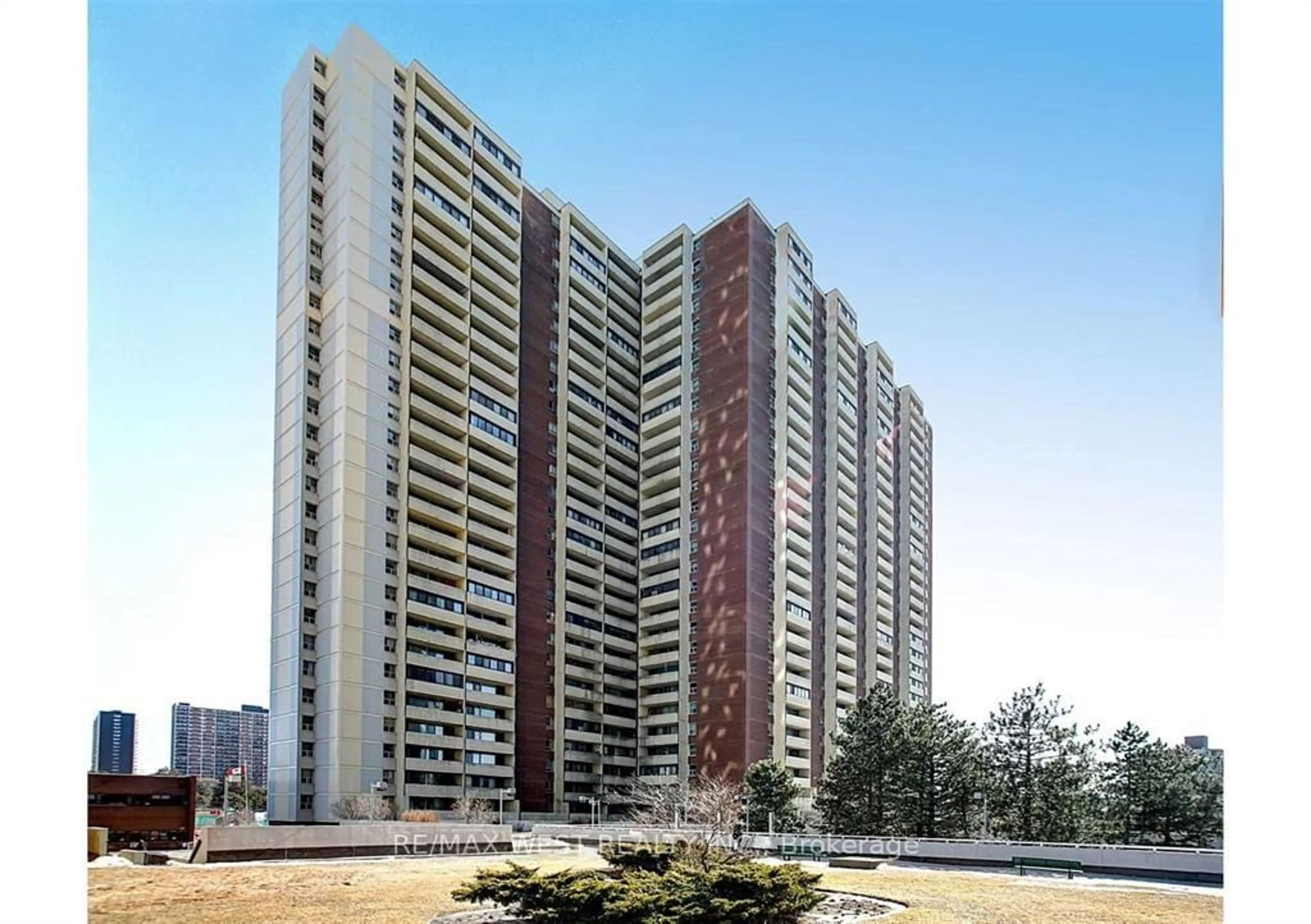 Unknown for 5 Massey Sq #1514, Toronto Ontario M4C 5L6