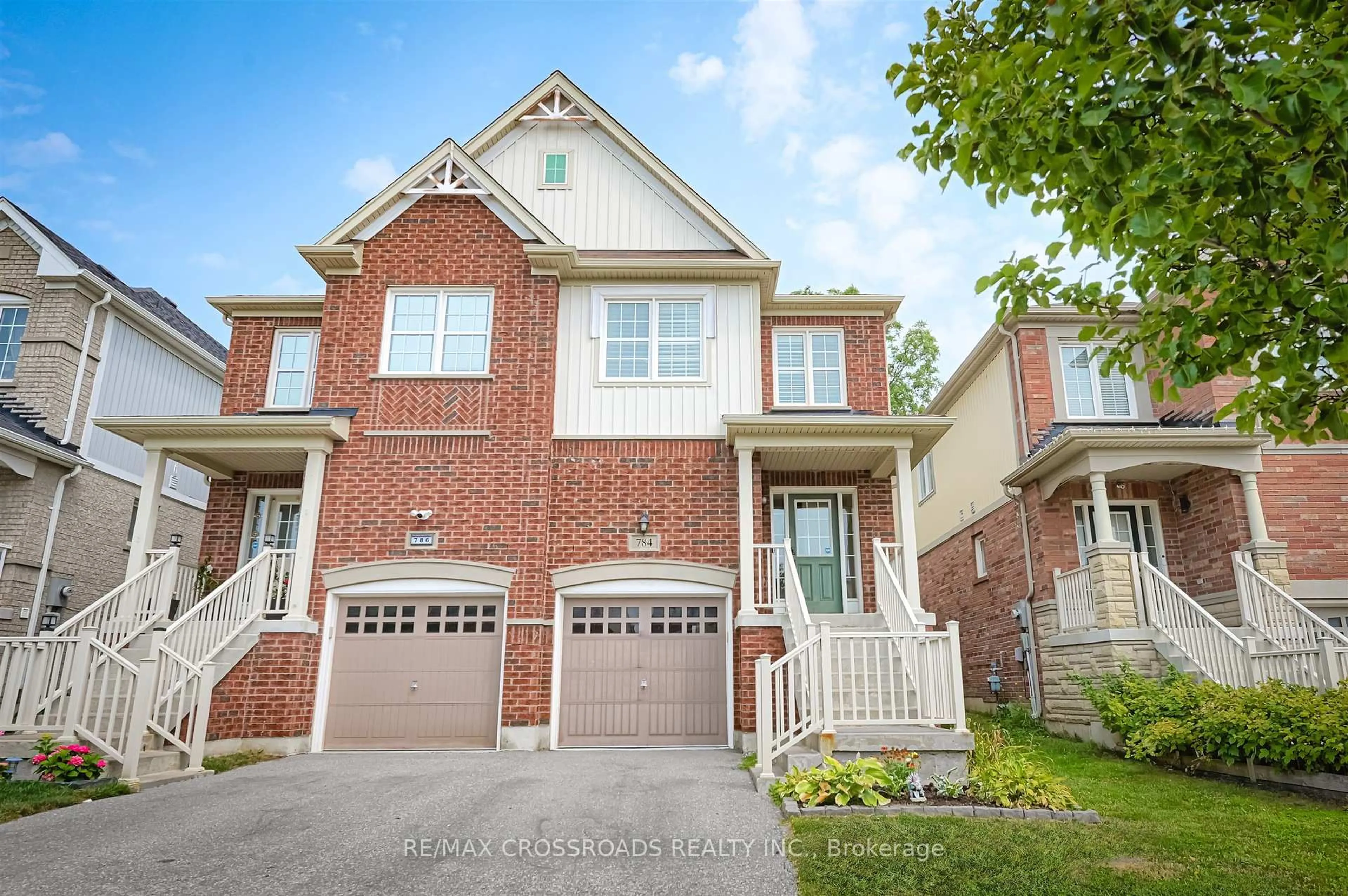 Home with brick exterior material, street for 784 McCue Dr, Oshawa Ontario L1K 0R1