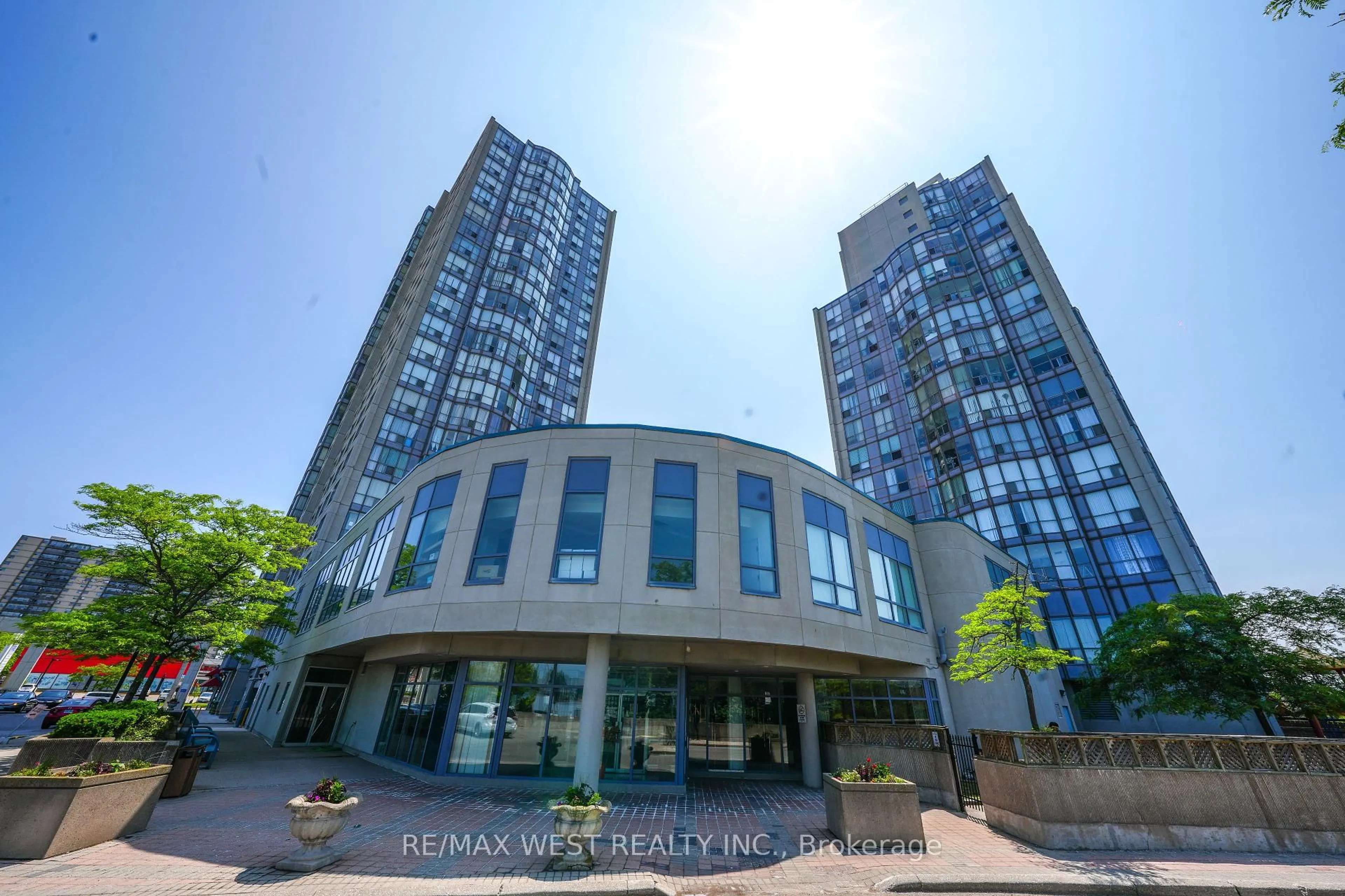 Unknown for 1470 Midland Ave #608, Toronto Ontario M1P 3B9