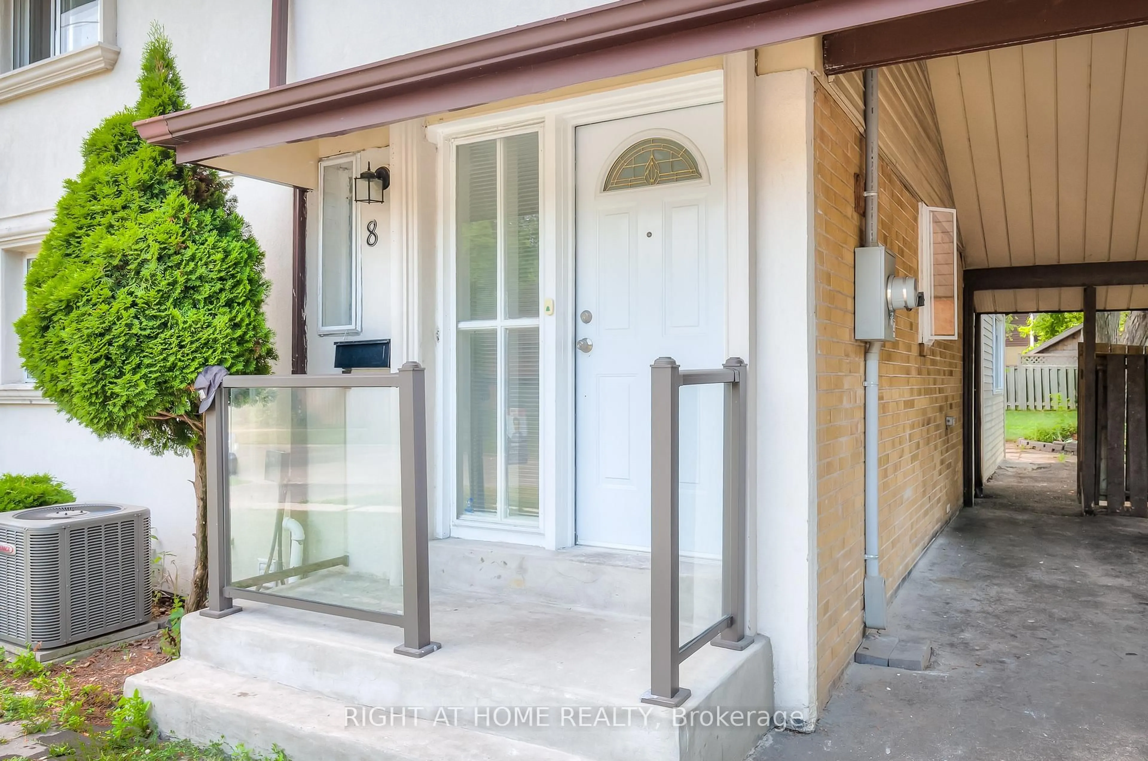 Unknown for 8 Madras Cres, Toronto Ontario M1G 3L1