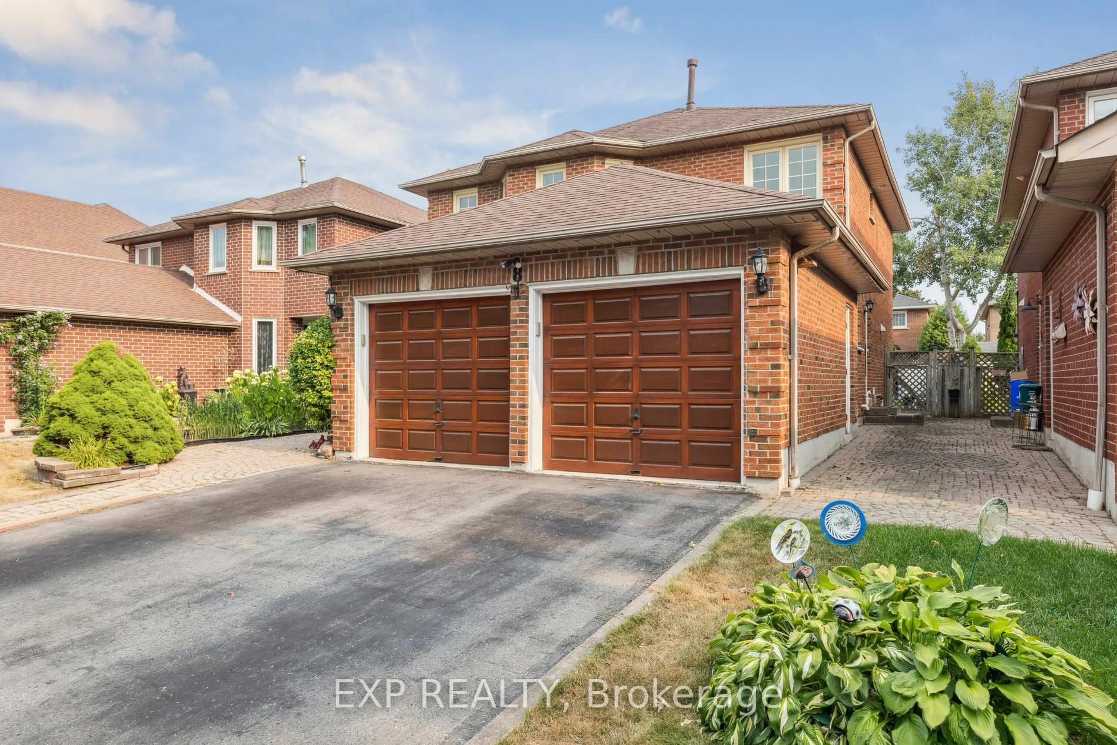 Home with brick exterior material, street for 8 Martinet St, Whitby Ontario L1N 8K8