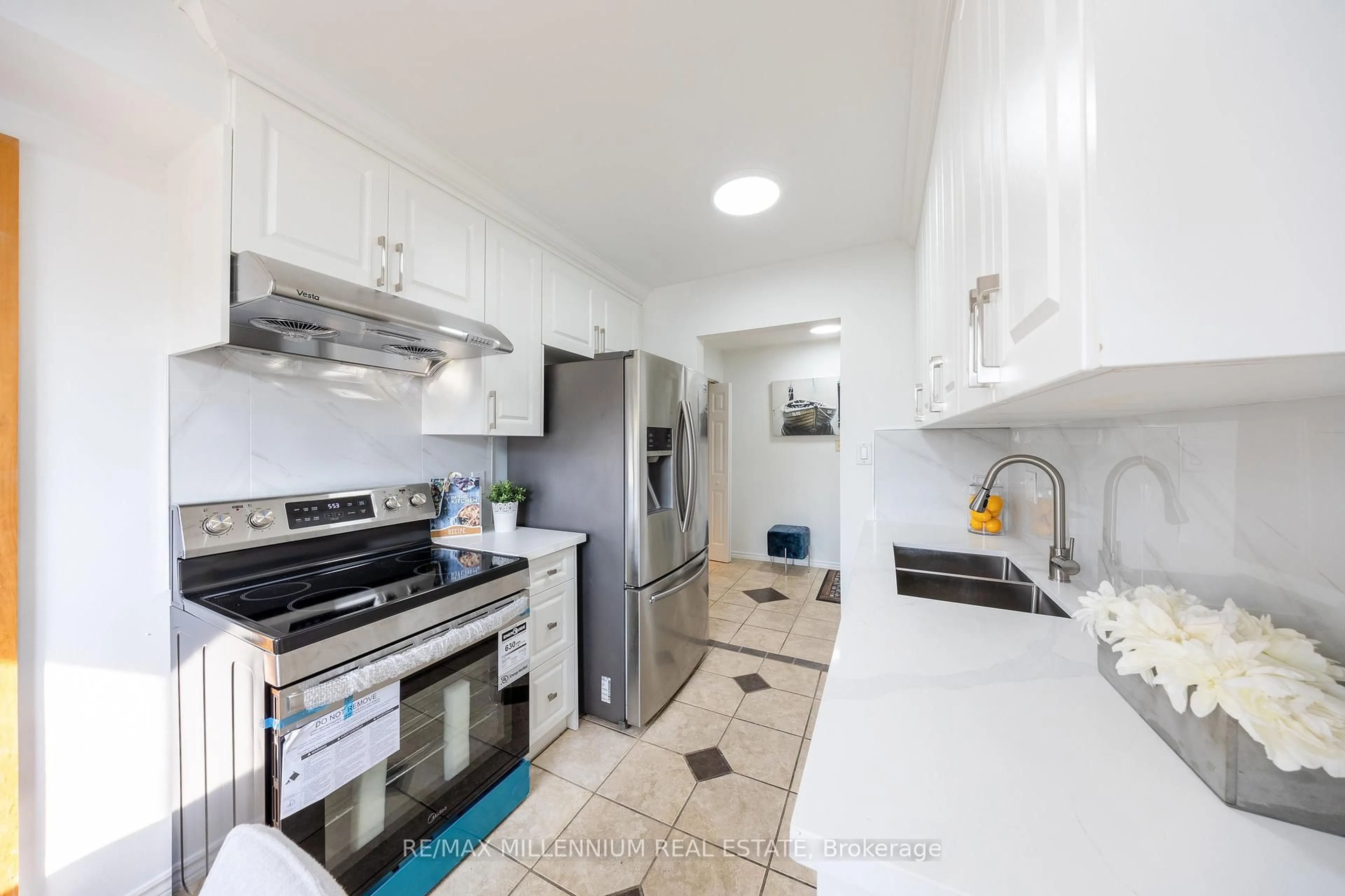 Standard kitchen, ceramic/tile floor for 120 Nonquon Rd #151, Oshawa Ontario L1G 7E6