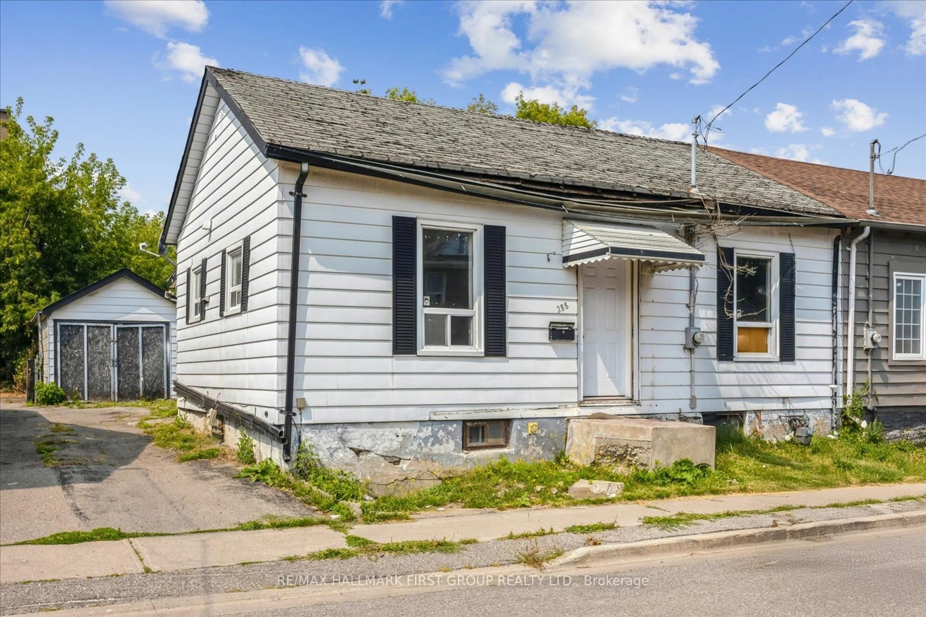 Unknown for 288 Celina St, Oshawa Ontario L1H 4P1
