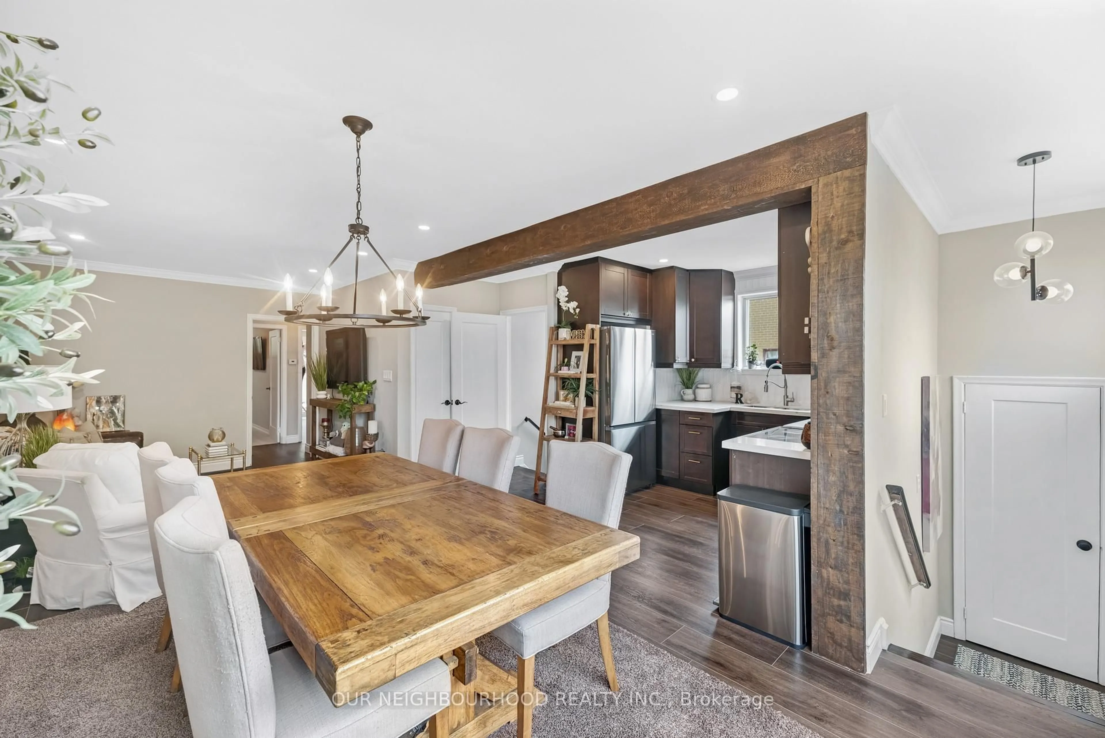 Open concept kitchen, wood/laminate floor for 227 Rosedale Dr, Whitby Ontario L1N 1Z2