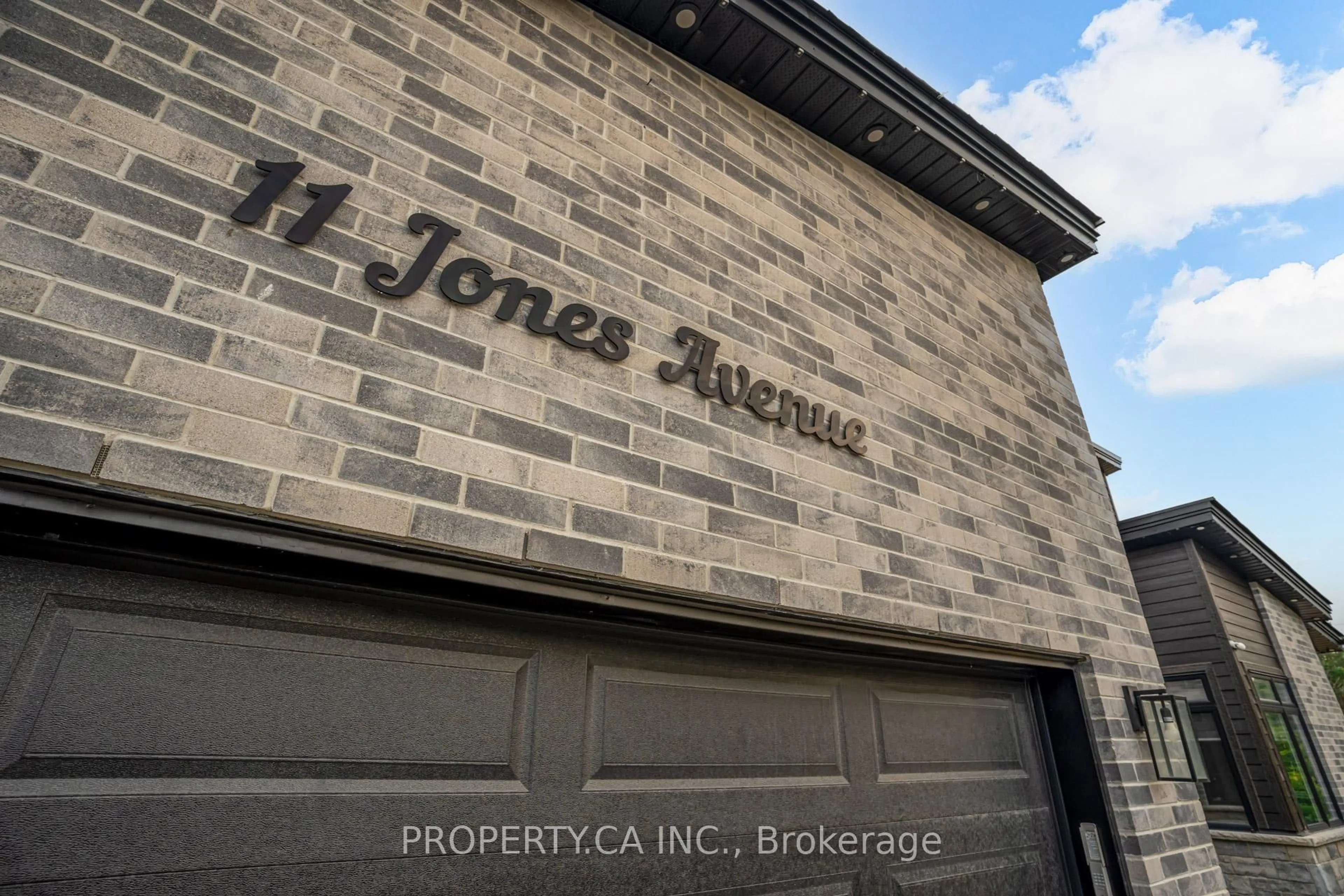 Unknown for 11 Jones Ave, Clarington Ontario L0A 1J0
