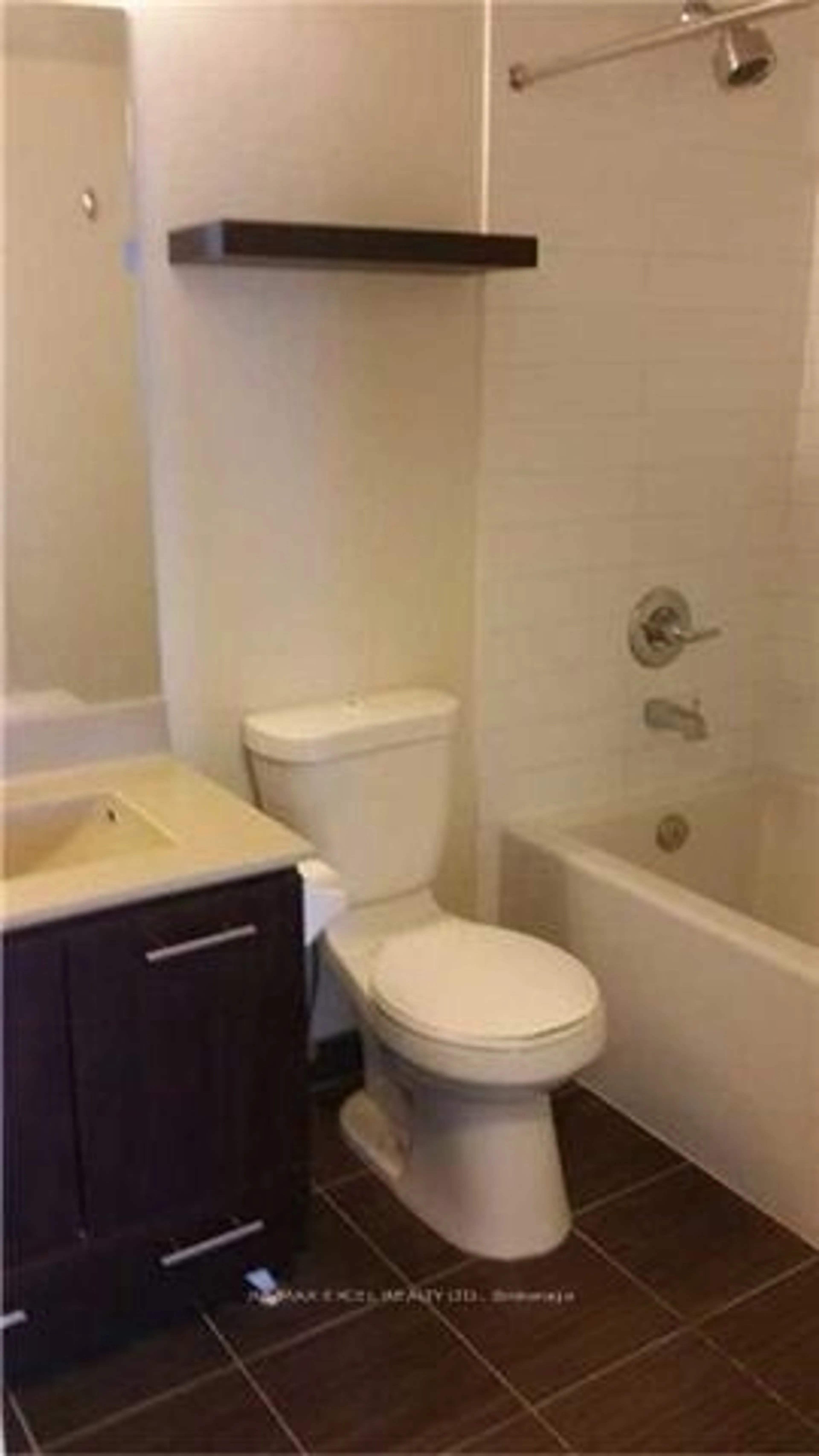 Standard bathroom, unknown for 135 Village Green Sq #3516, Toronto Ontario M1S 0G4
