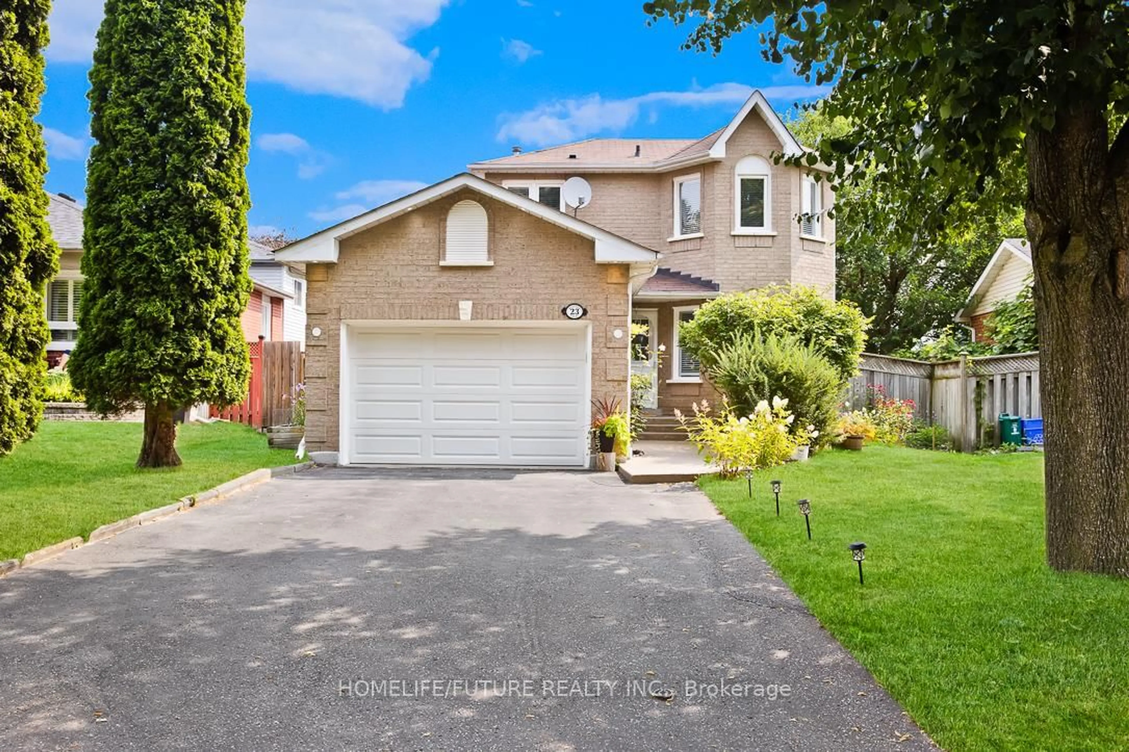 Home with vinyl exterior material, street for 23 Meredith Crt, Clarington Ontario L1E 2V9