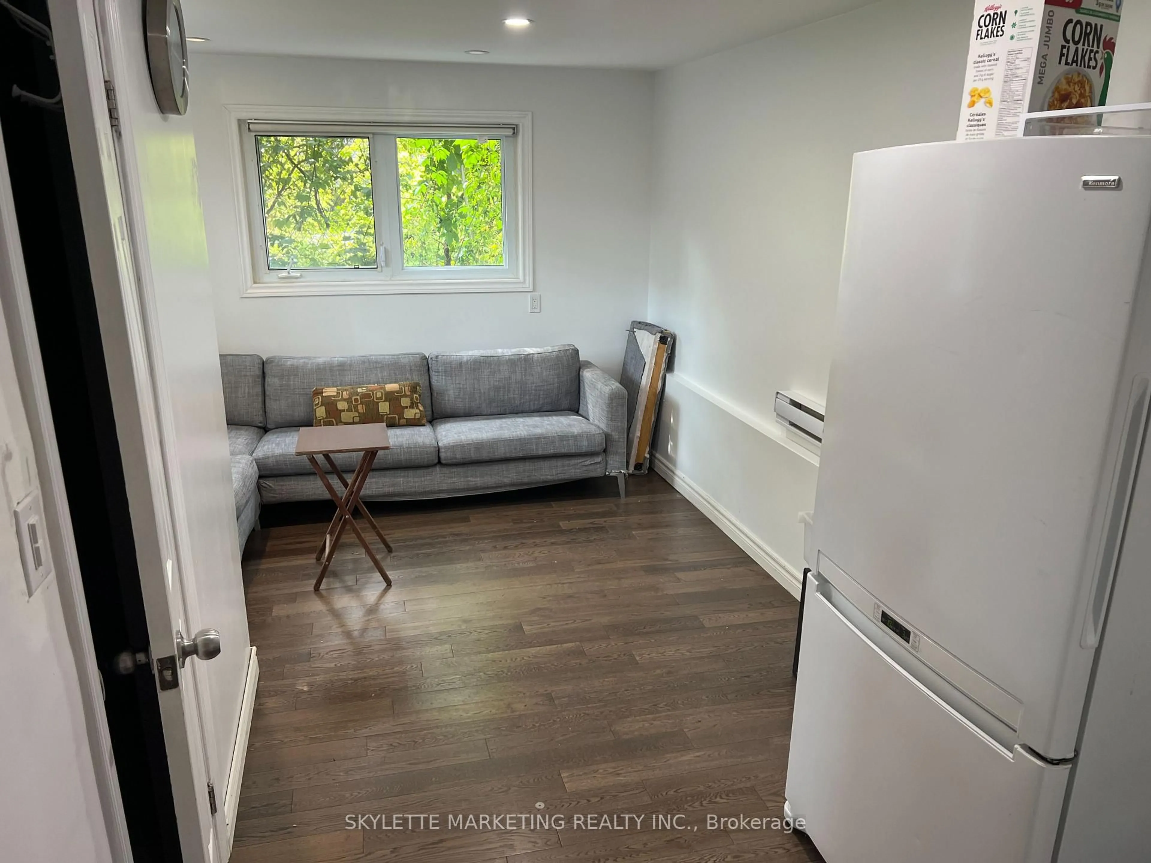 A pic of a room for 224 Galloway Rd, Toronto Ontario M1E 1X4